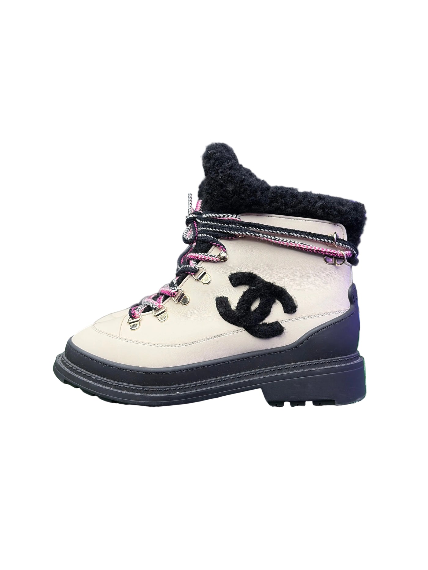 Chanel Leather Shearling CC Logo Snow Boots Beige Black