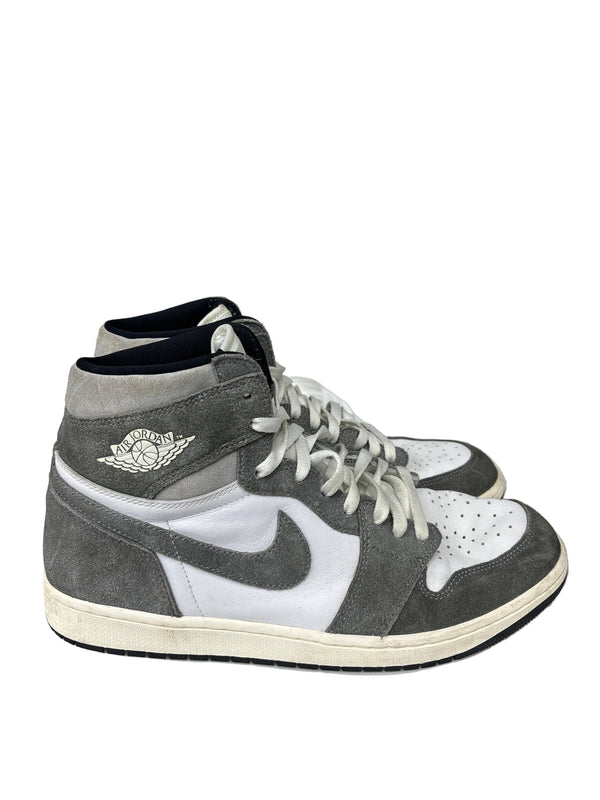Nike Air Jordan 1 Retro High OG
Washed Black