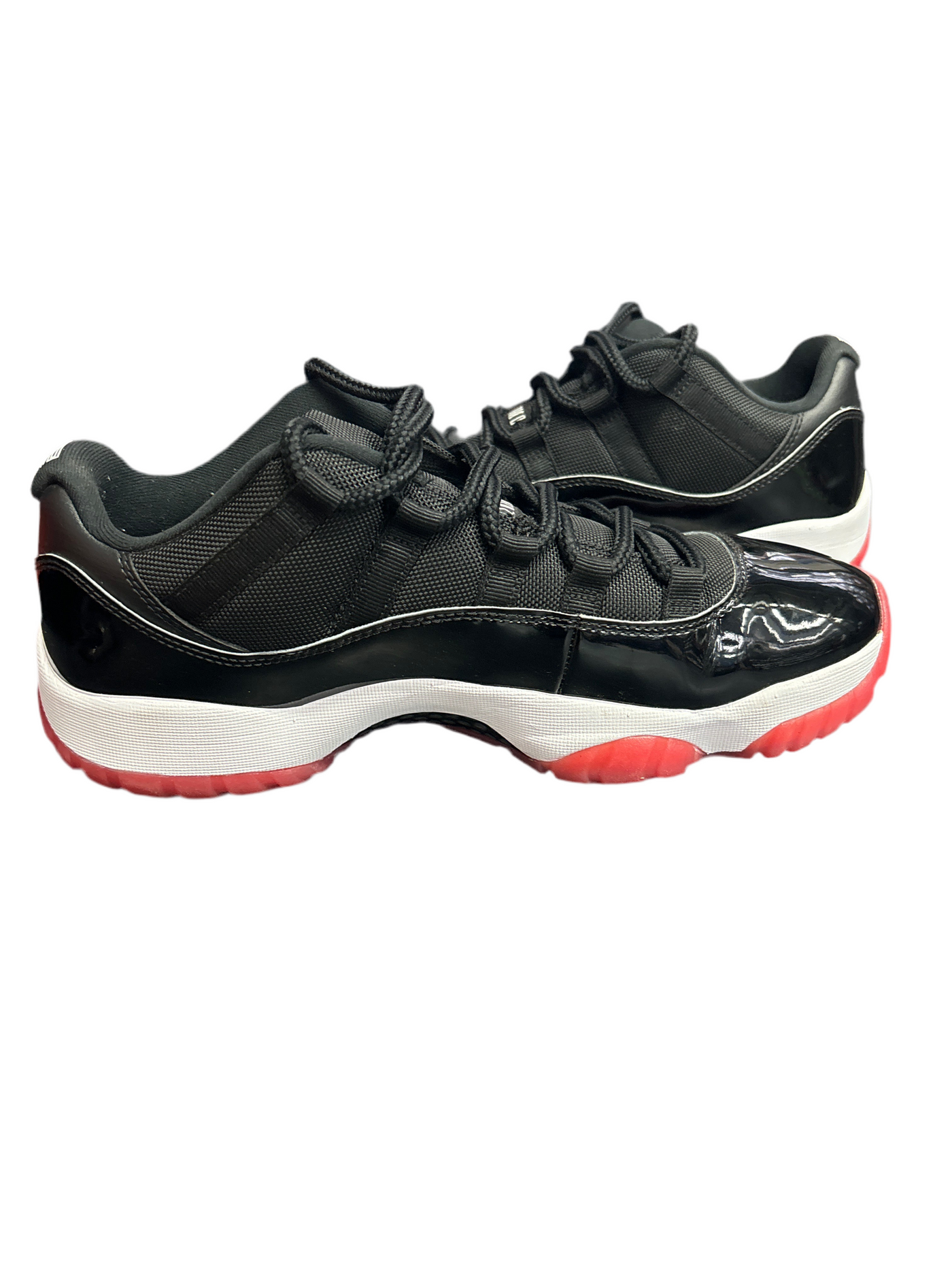 Nike Air Jordan 11 Retro Low
Bred