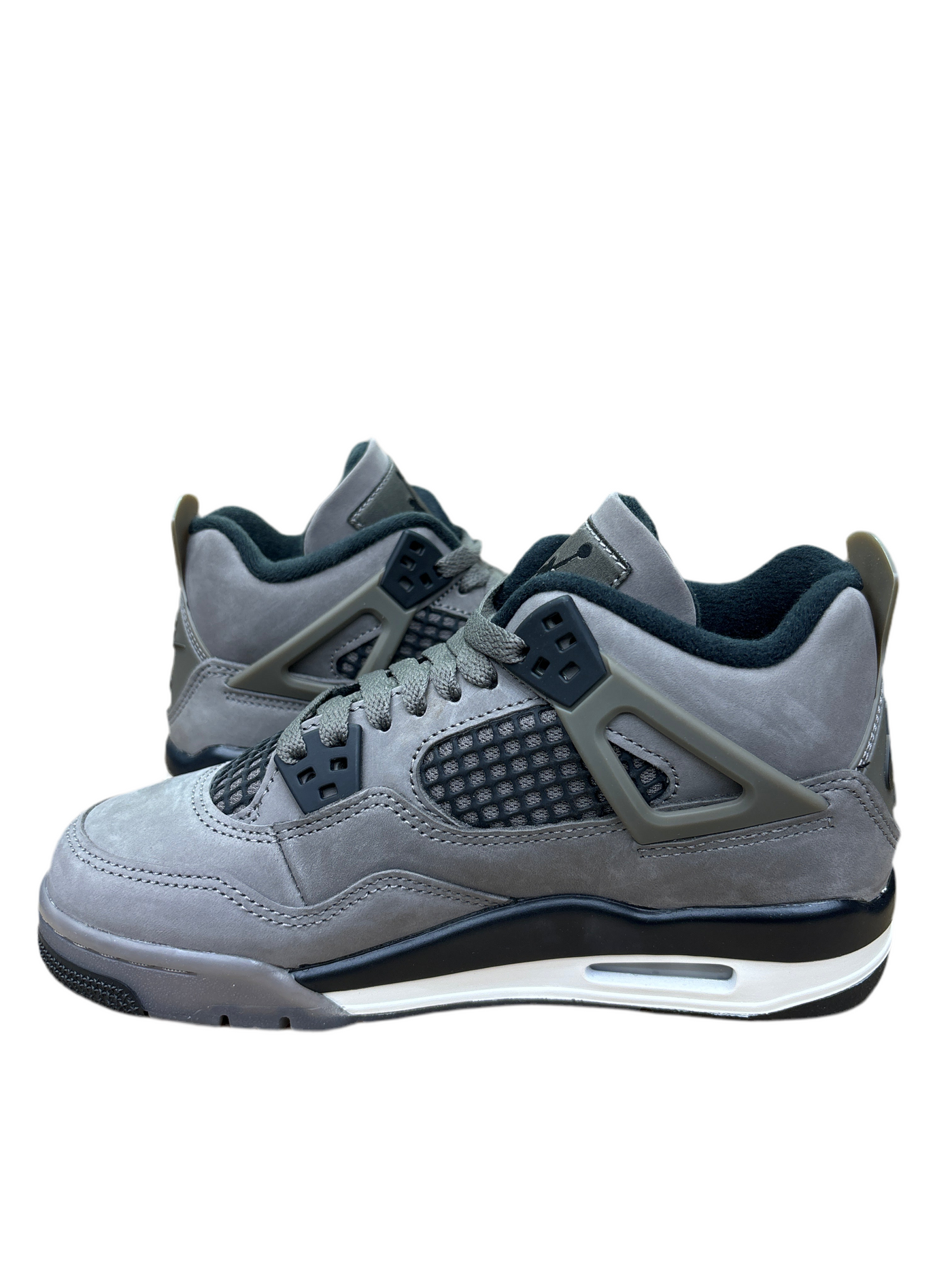 Nike Air Jordan 4 Retro OG
Cave Stone