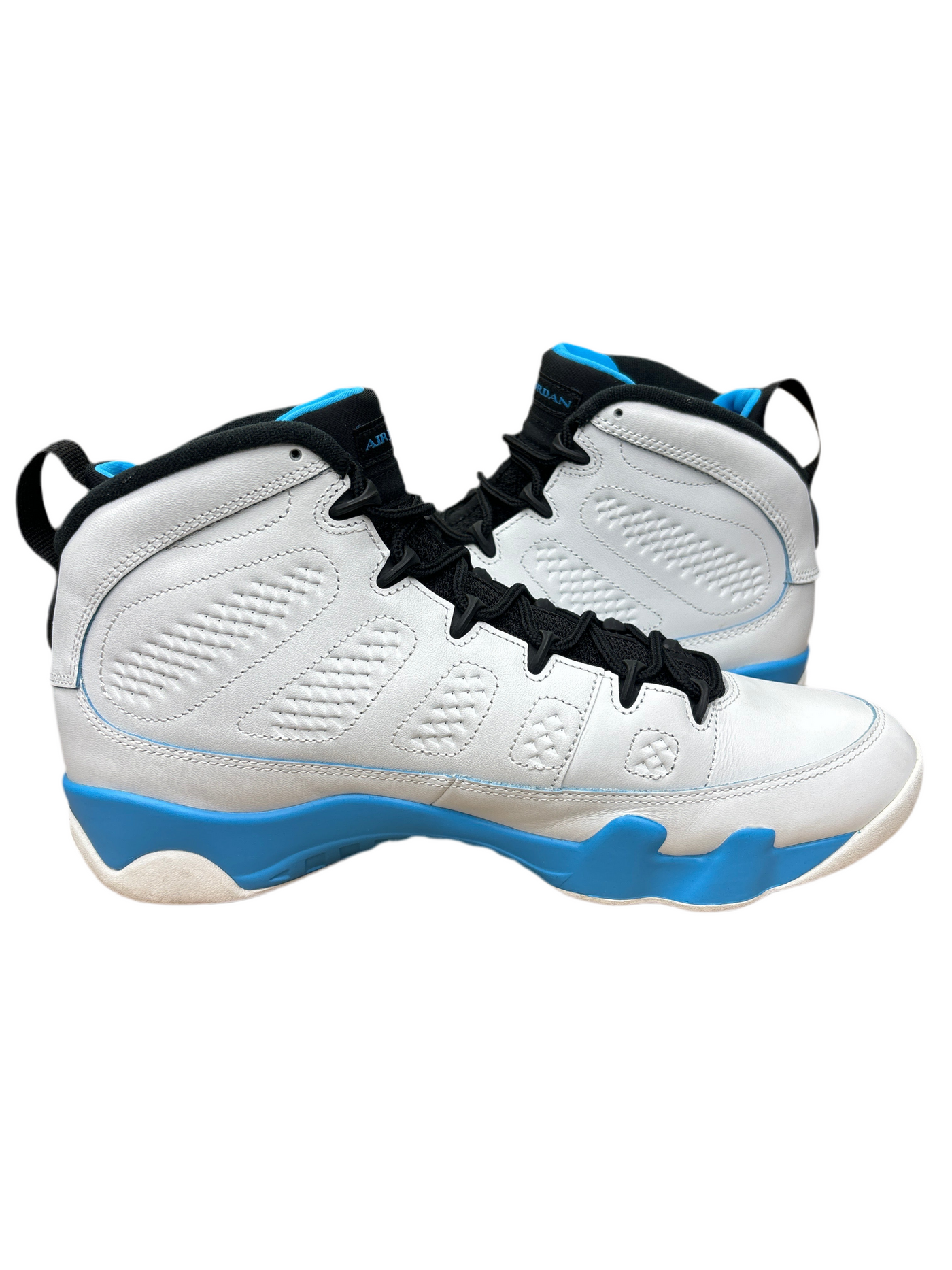 Nike Air Jordan 9 Retro
Powder Blue