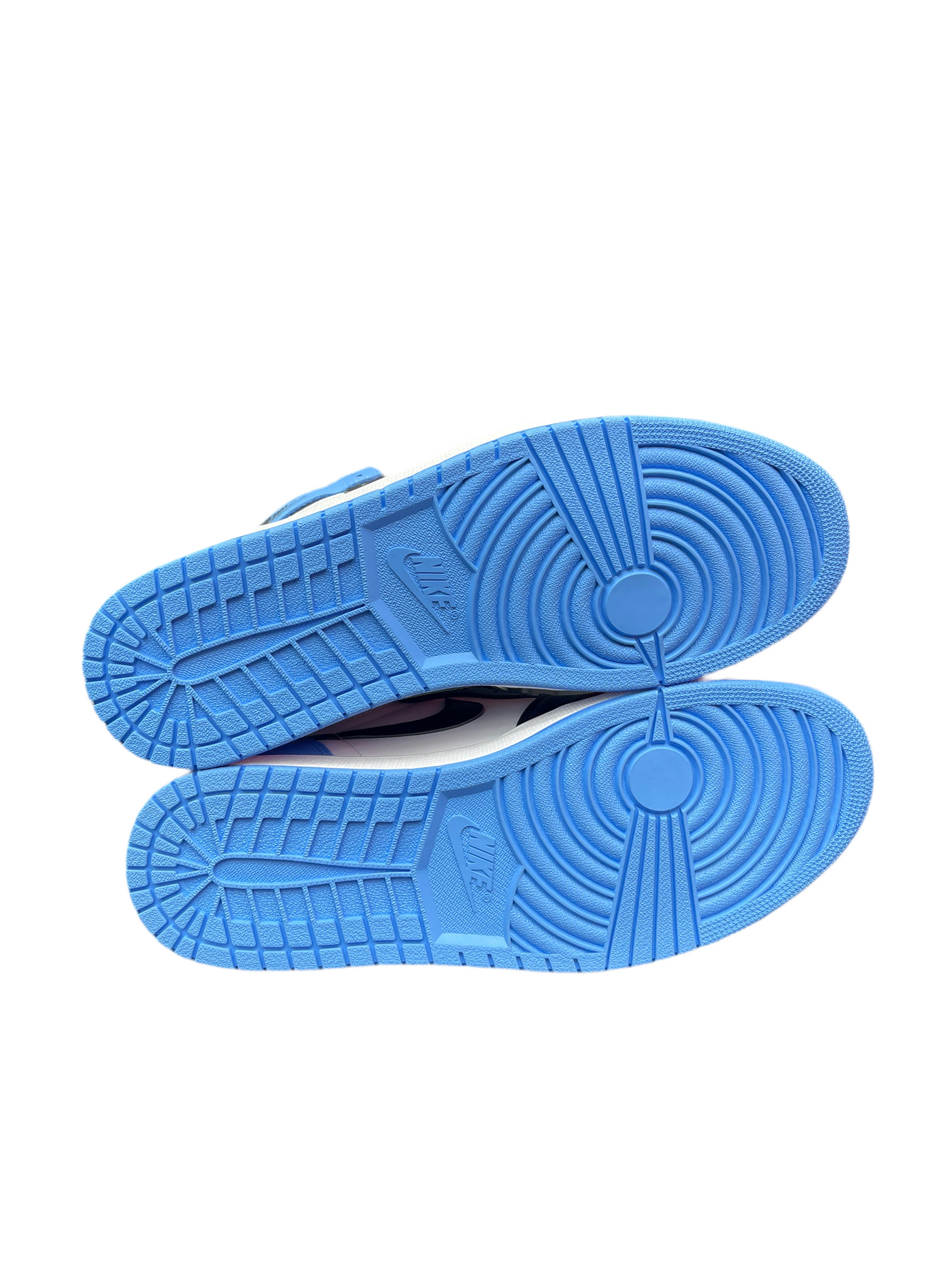 Nike Air Jordan 1 Retro High OG UNC Toe