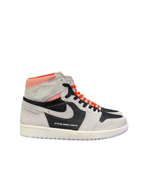 Nike Air Jordan 1 Retro Neutral Grey Hyper Crimson