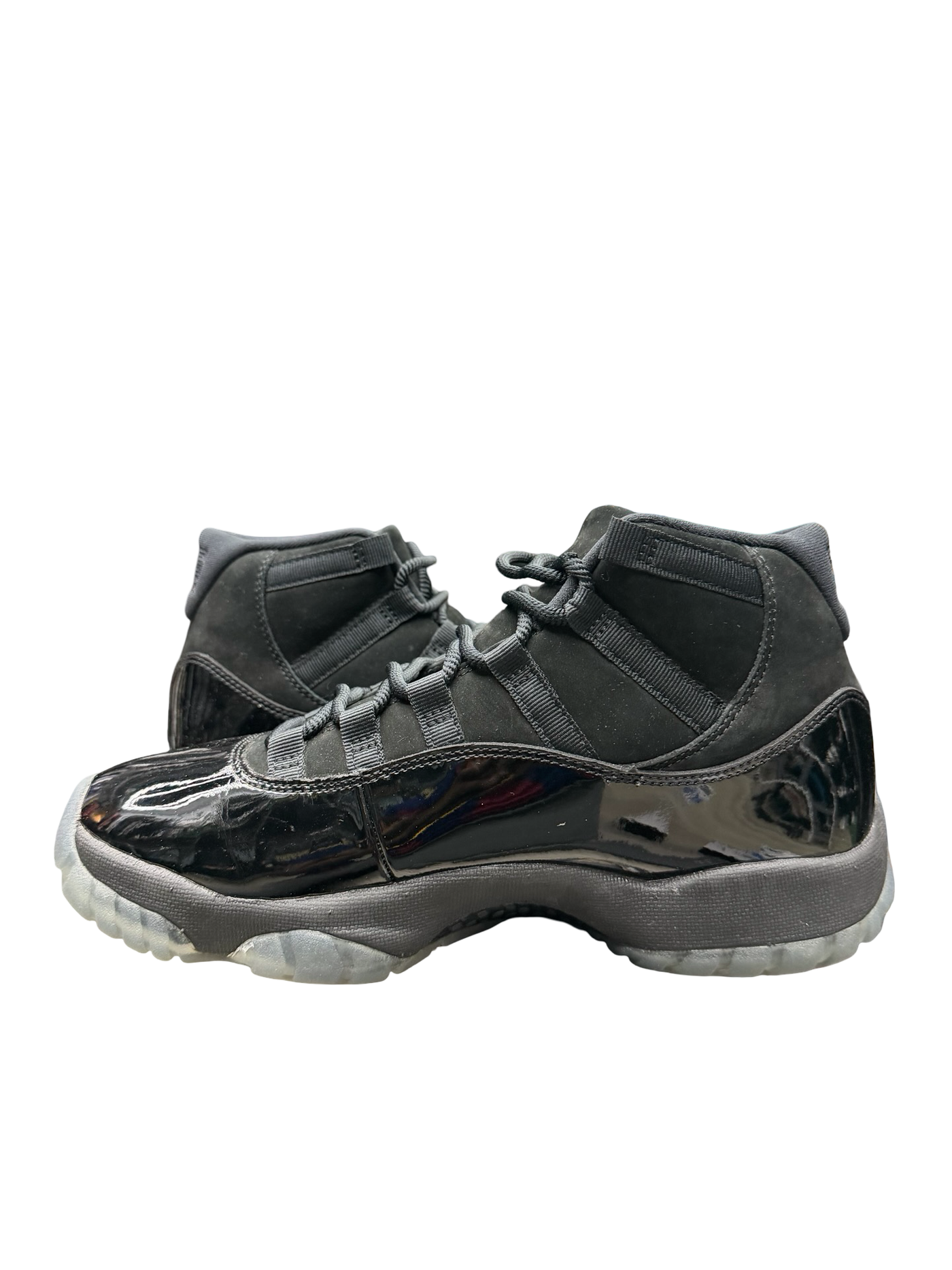 Nike Air Jordan 11 Retro Cap And Gown