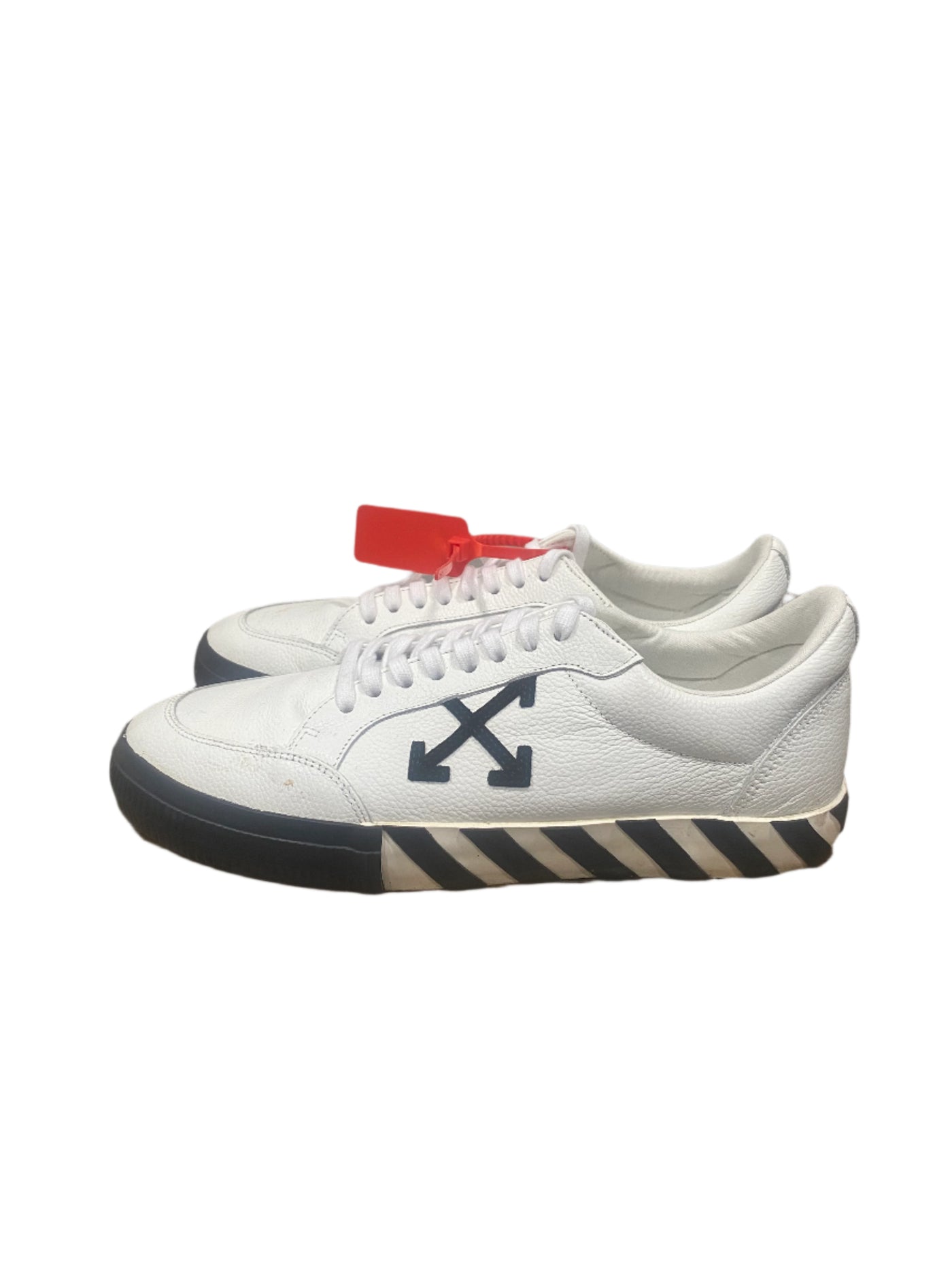 Off-White Vulcanized Low White Black Sneakers