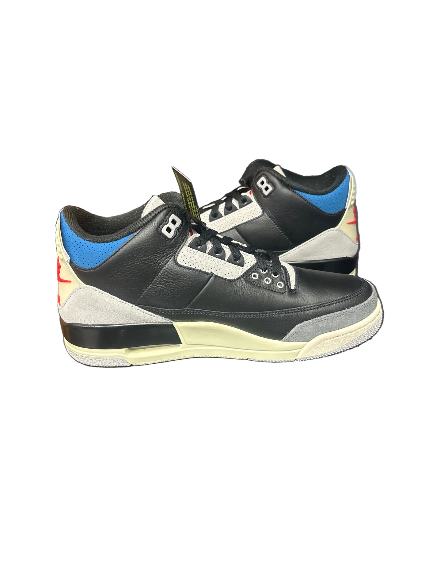 Nike Air Jordan 3 Retro OG
Rare Air