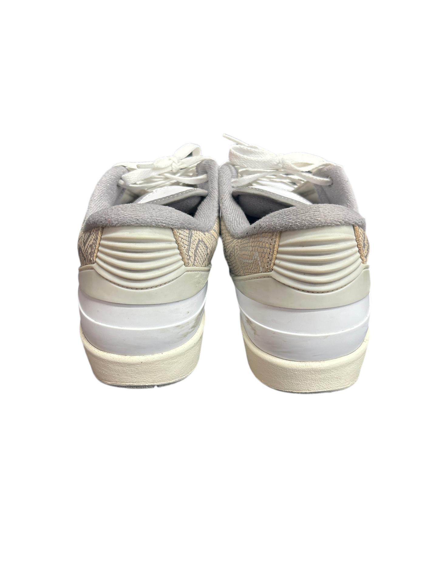 Nike Air Jordan 2 Retro Low
Python