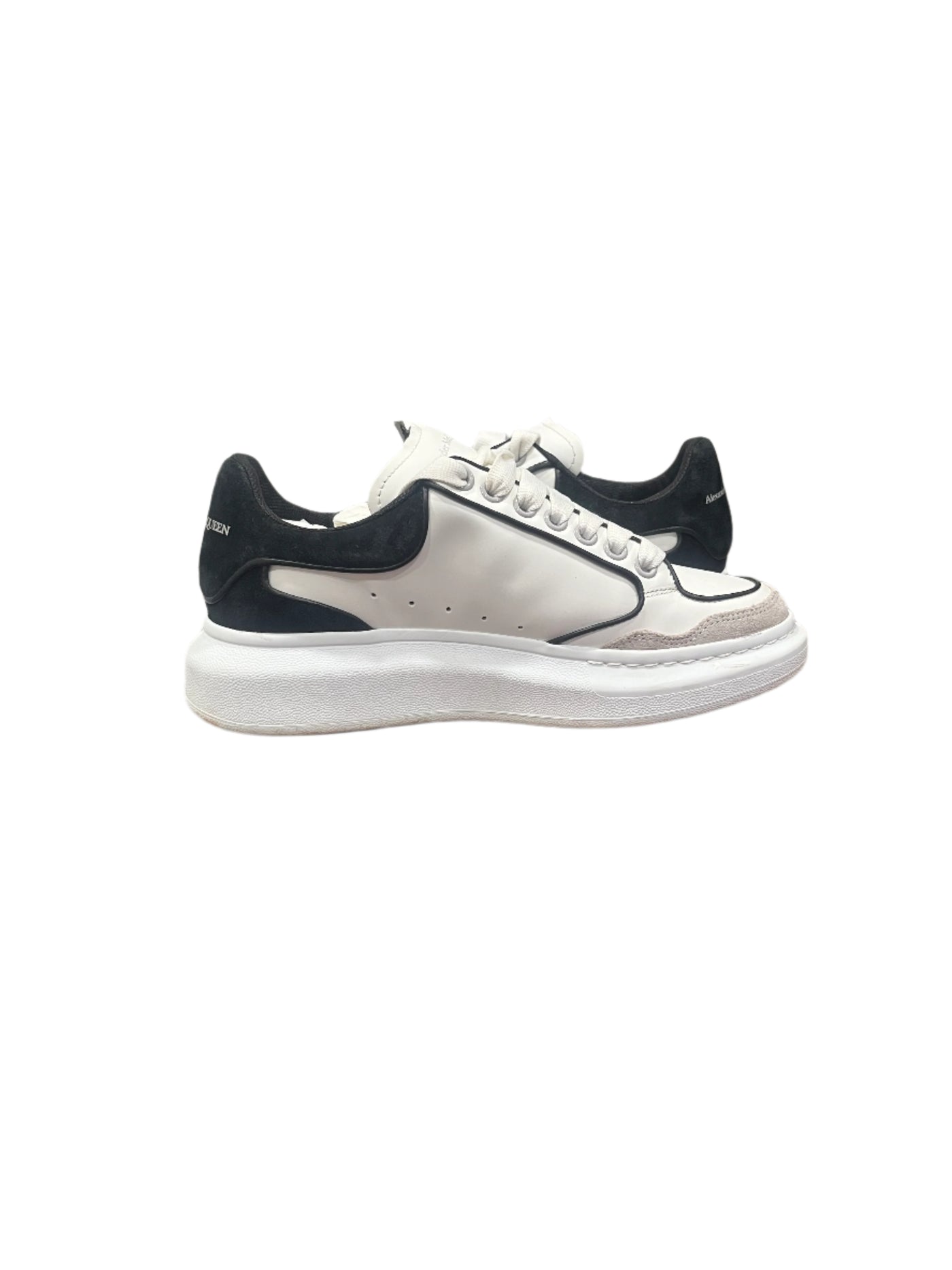 Alexander McQueen  Oversized White Black