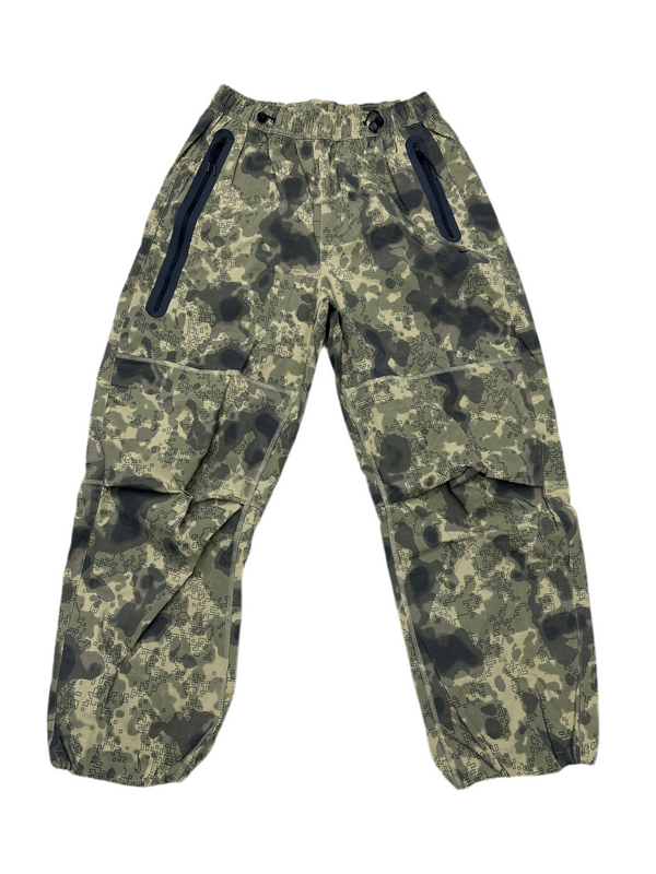 Nike Tech Dri-FIT Woven Loose-Fit Camo Pants