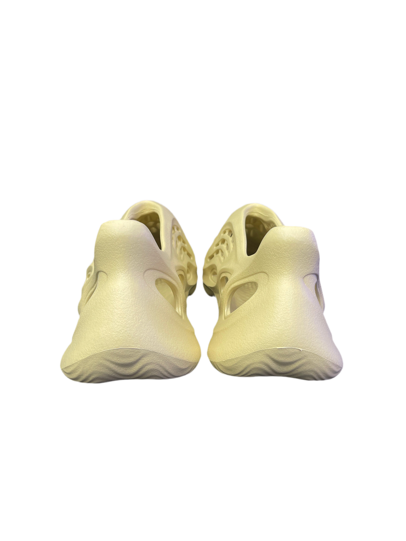 Adias Yeezy Foam Runner Sulfur