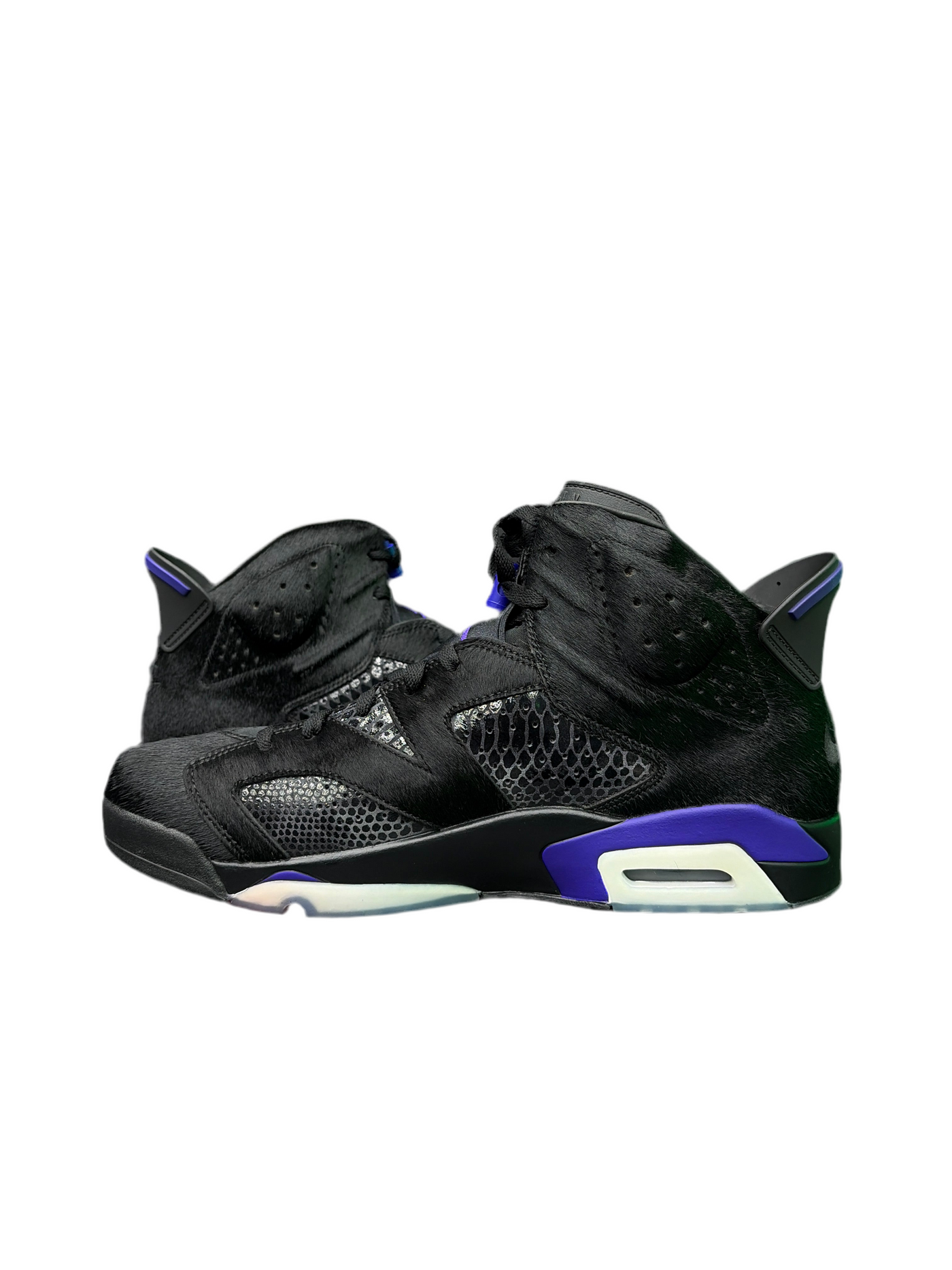 Nike Air Jordan 8 Retro Social Status