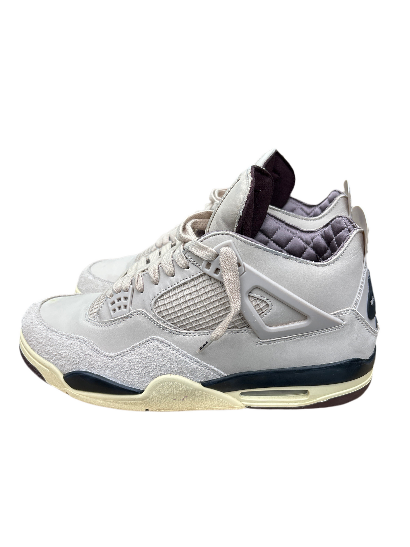 Nike Air Jordan 4 Retro OG SP
A Ma Maniére While You Were Sleeping(W)