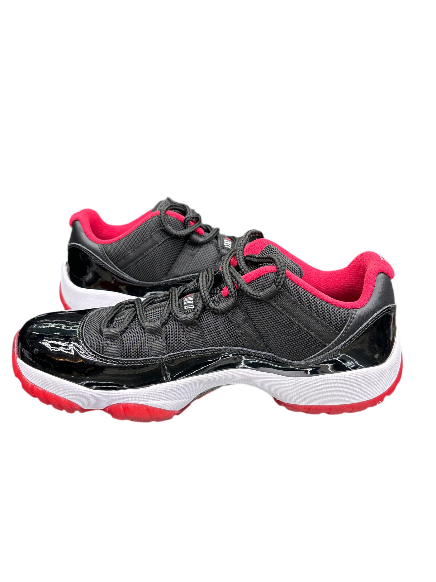 Jordan 11 Retro Low Bred