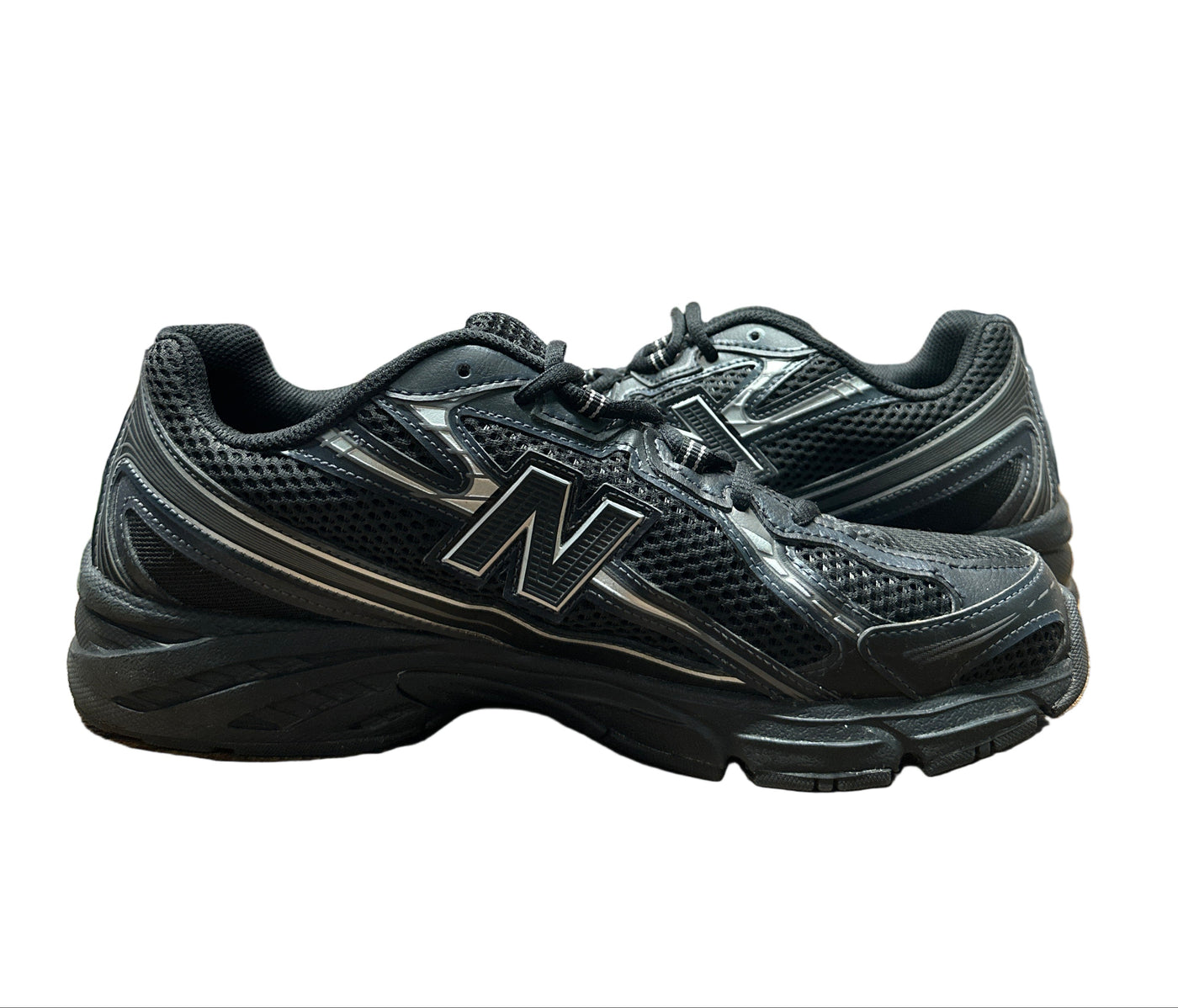 New Balance Unisex 740 Black/Grey