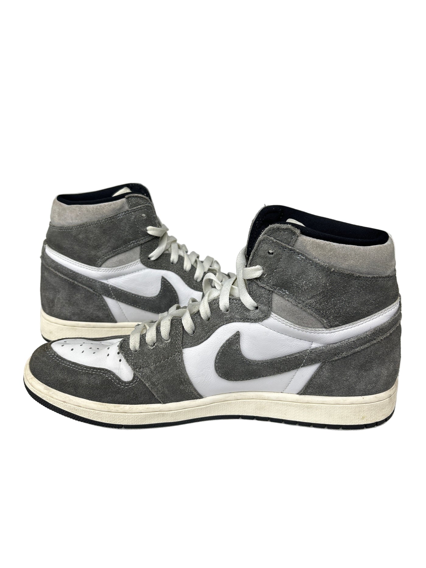 Nike Air Jordan 1 Retro High OG
Washed Black