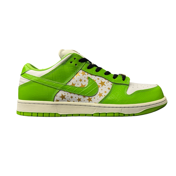Nike SB Dunk Low Supreme Stars Mean Green