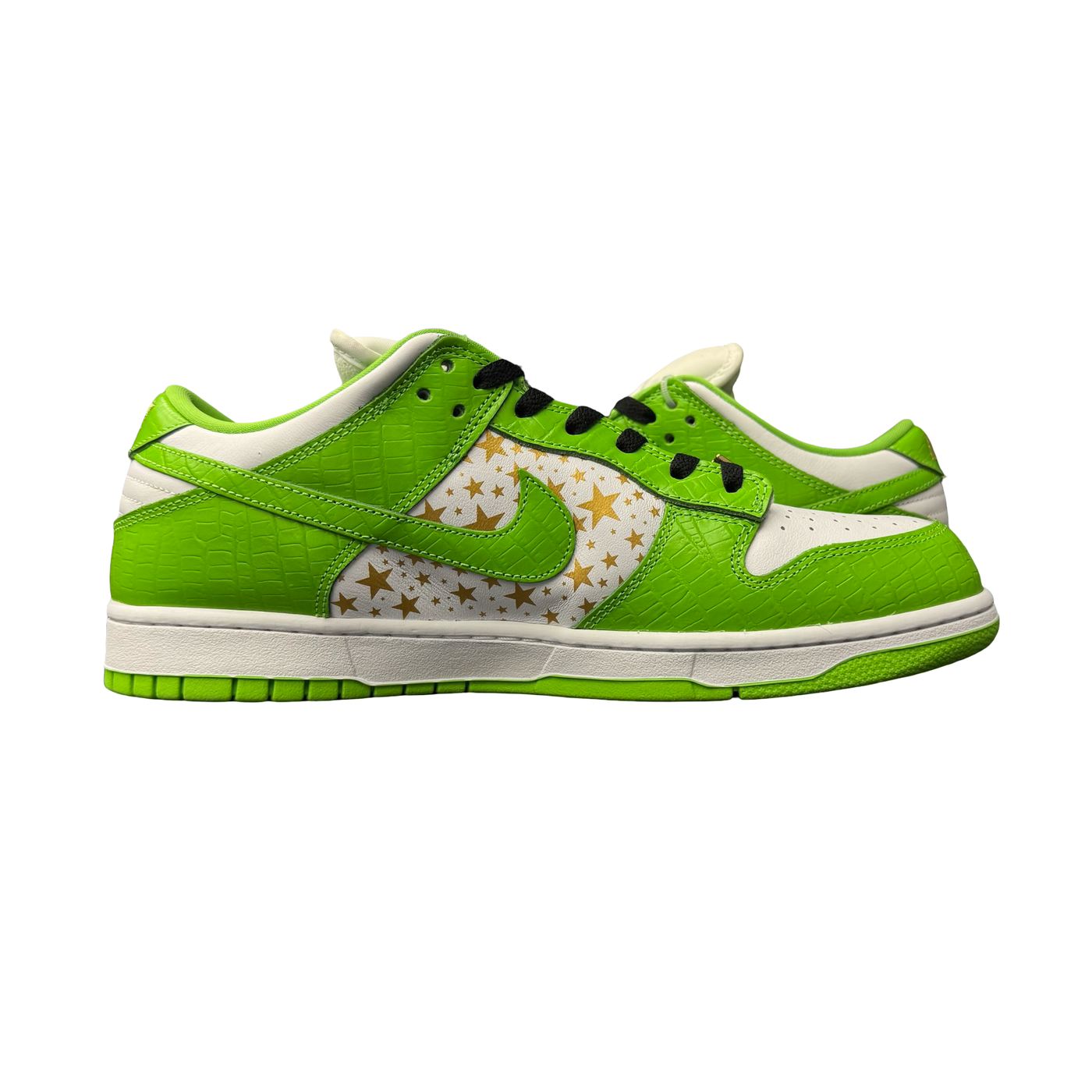 Nike SB Dunk Low Supreme Stars Mean Green