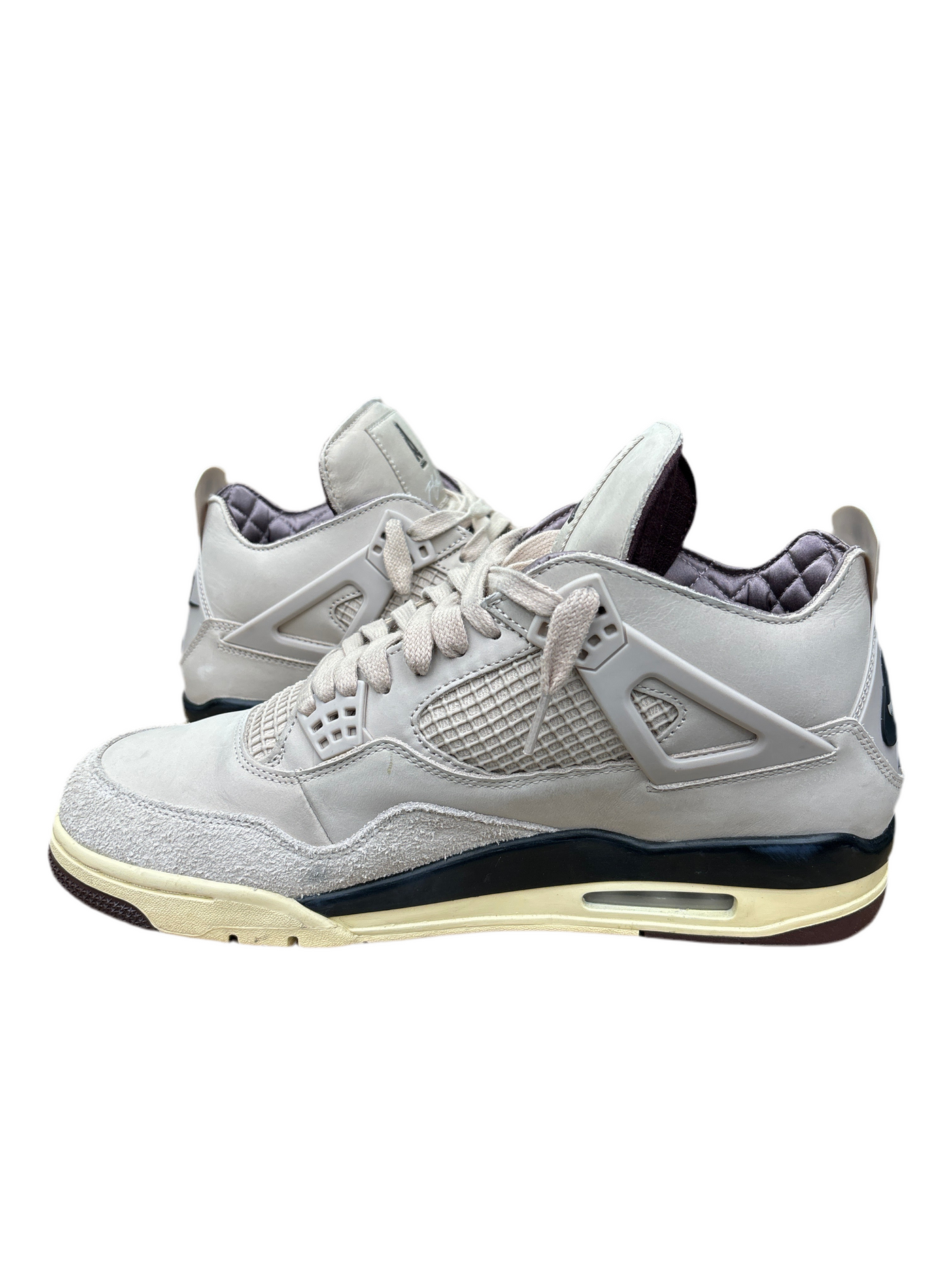 Nike Air Jordan 4 Retro OG SP
A Ma Maniére While You Were Sleeping(W)