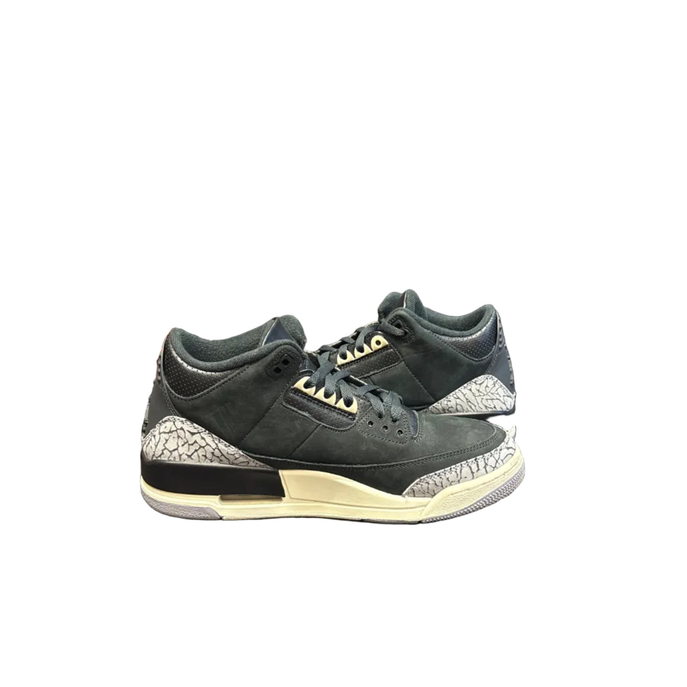 WMNS Nike Air Jordan 3 Retro Off Noir
