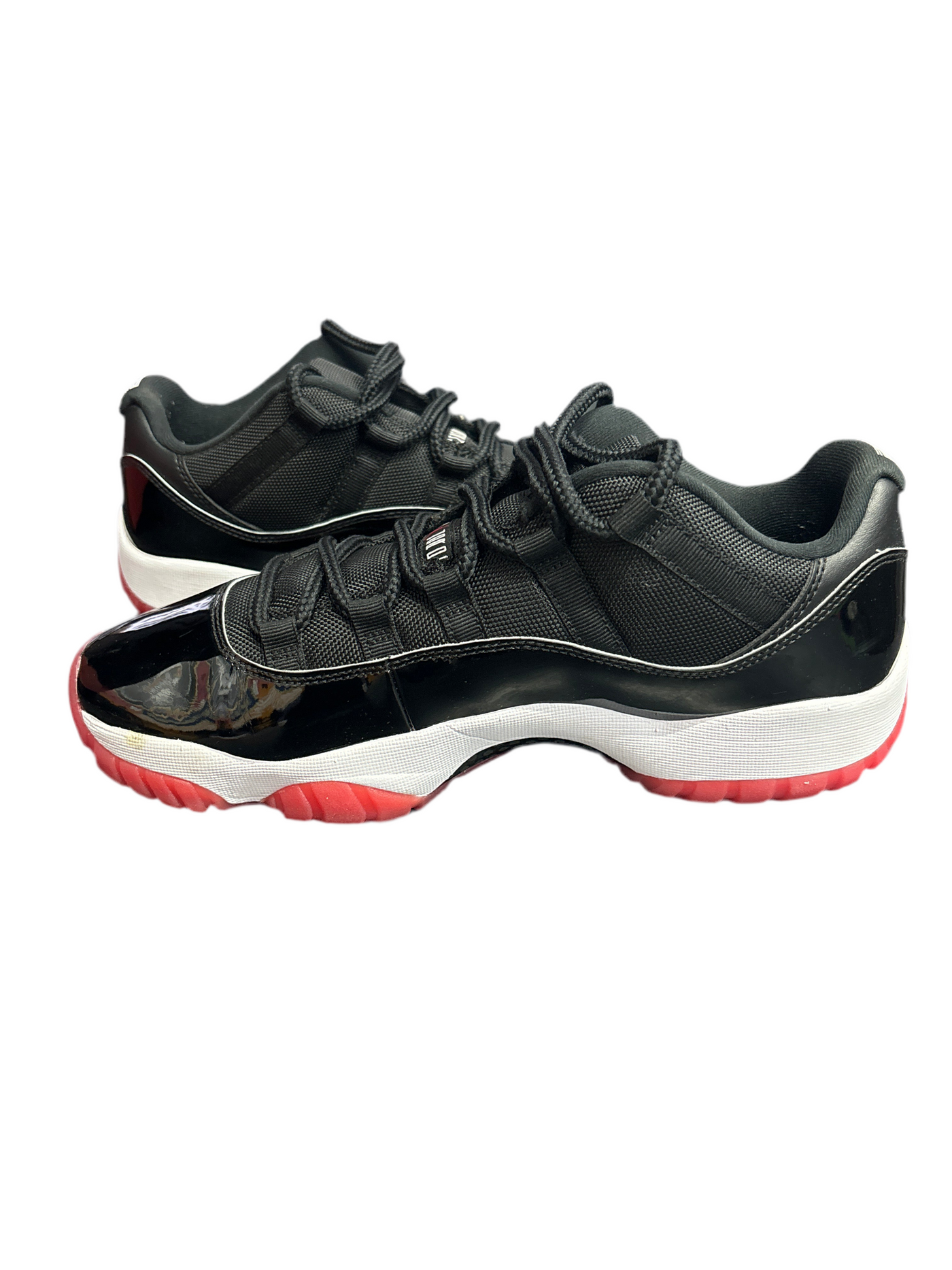 Nike Air Jordan 11 Retro Low
Bred