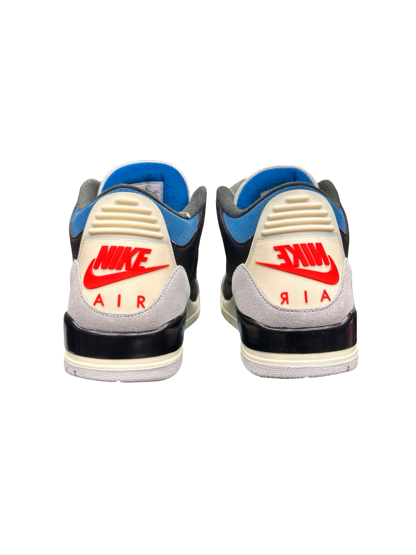 Nike Air Jordan 3 Retro OG
Rare Air