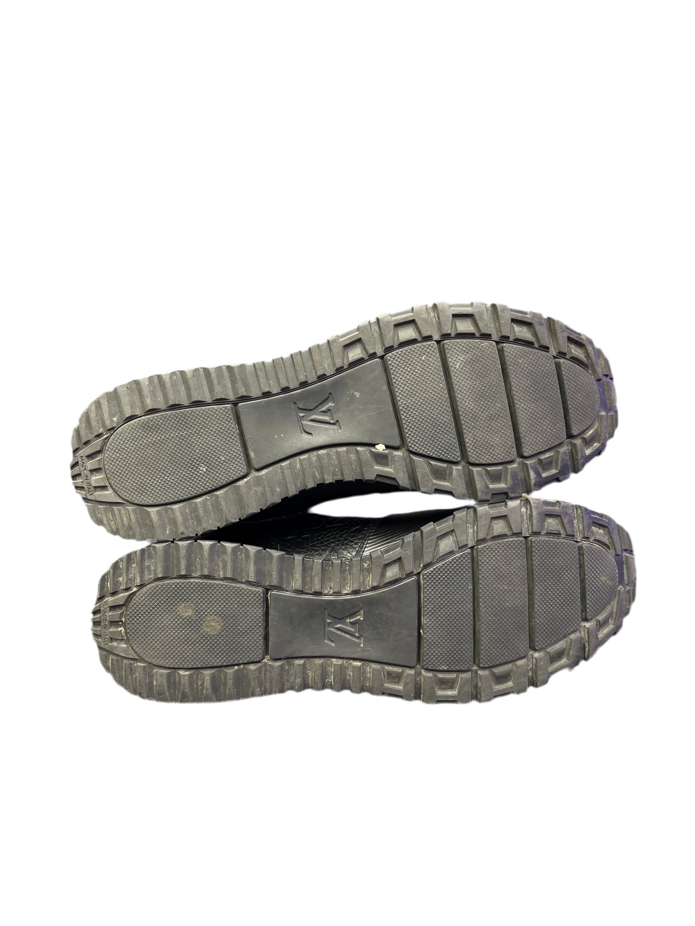 LV Run Away Monogram Triple Black
