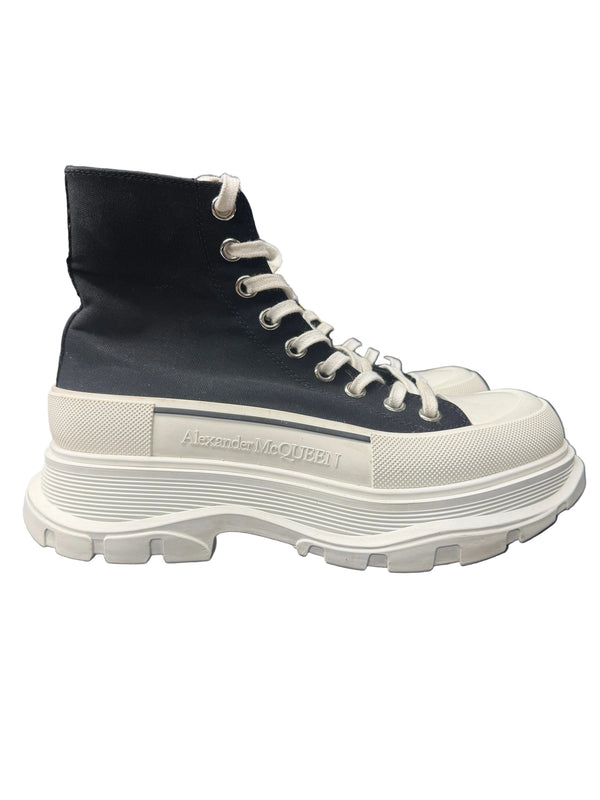 Alexander McQueen Tread Slick Lace Up Boot