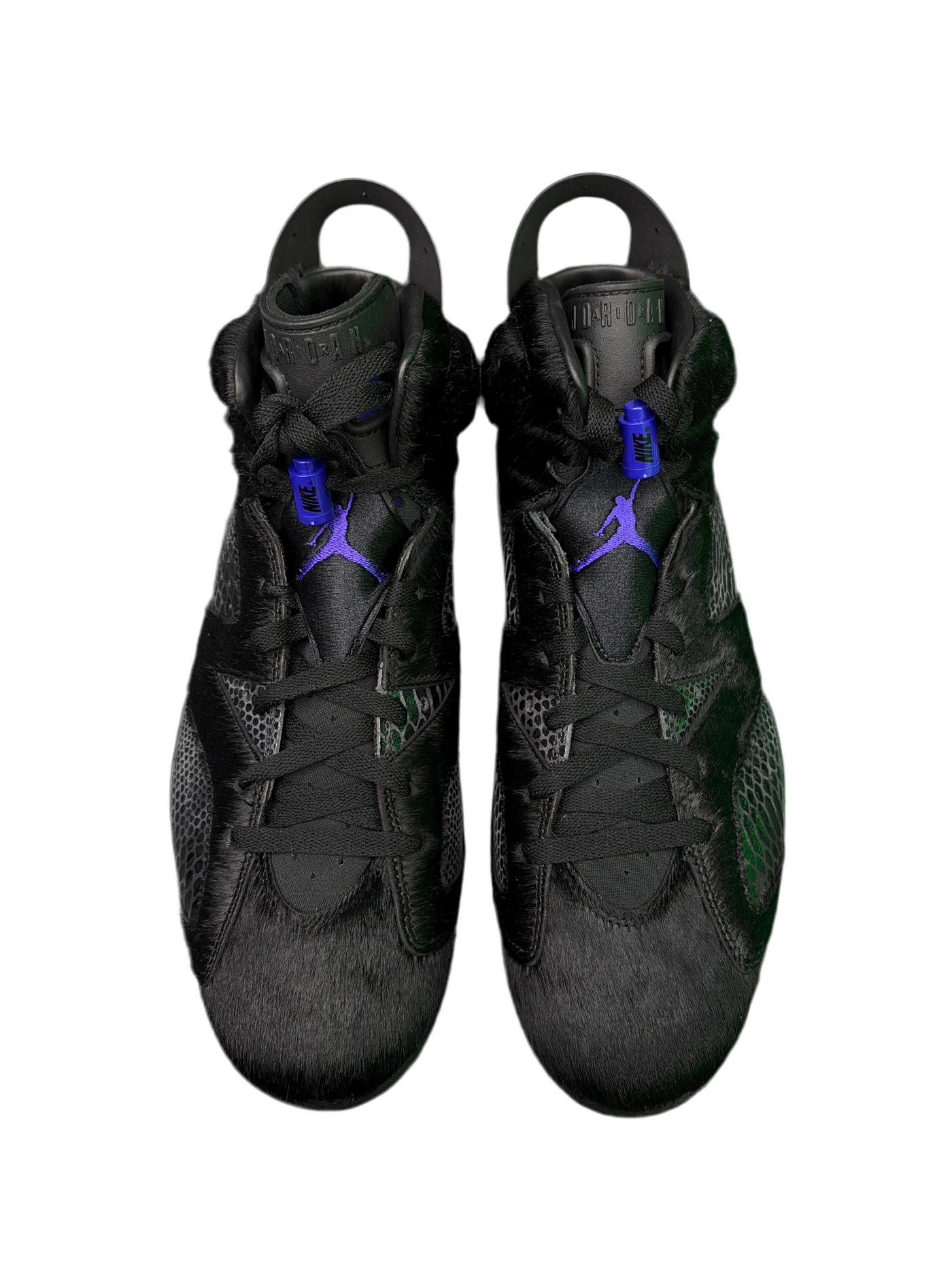 Nike Air Jordan 8 Retro Social Status