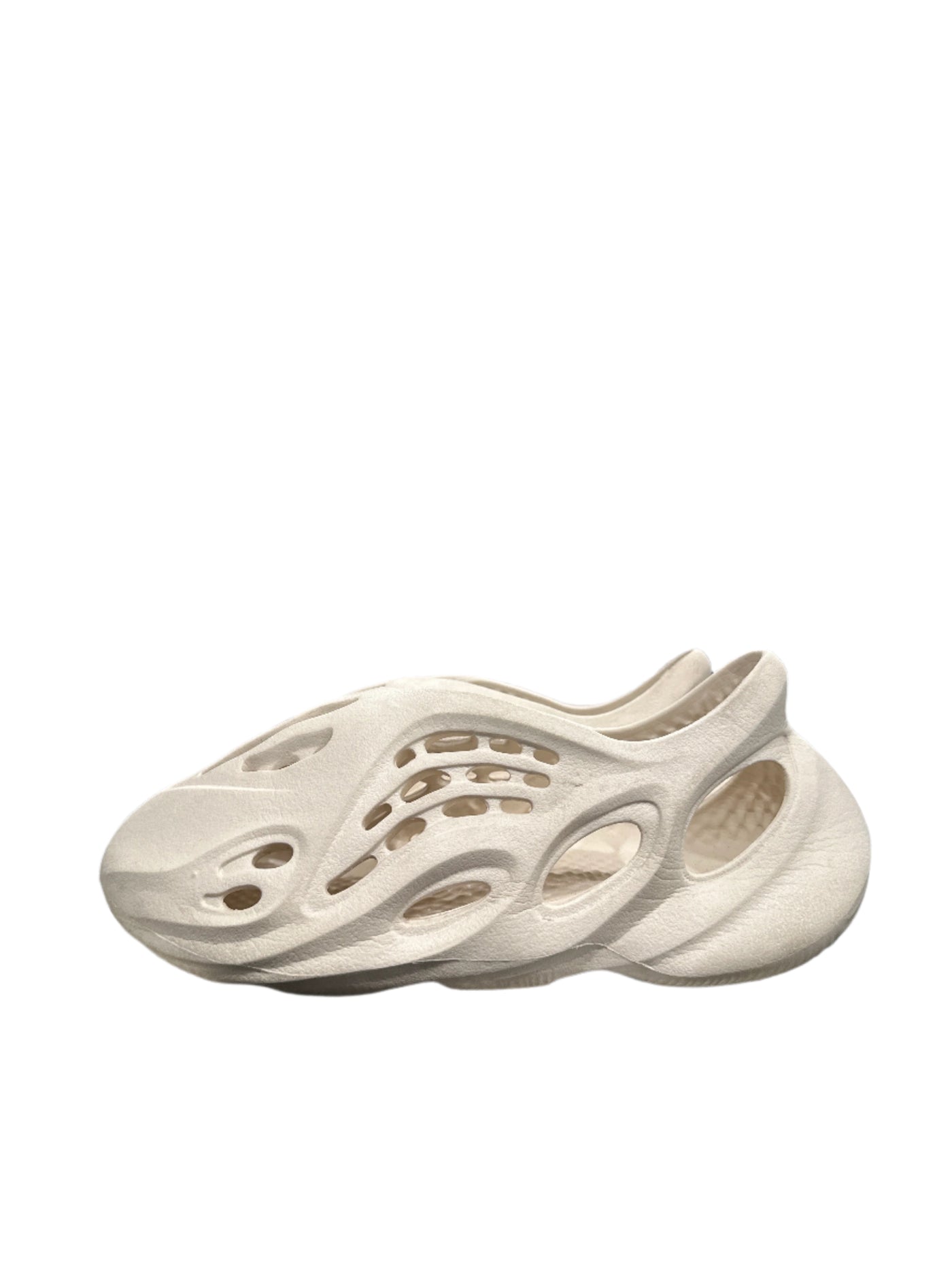 Yeezy FoamRnR Sand