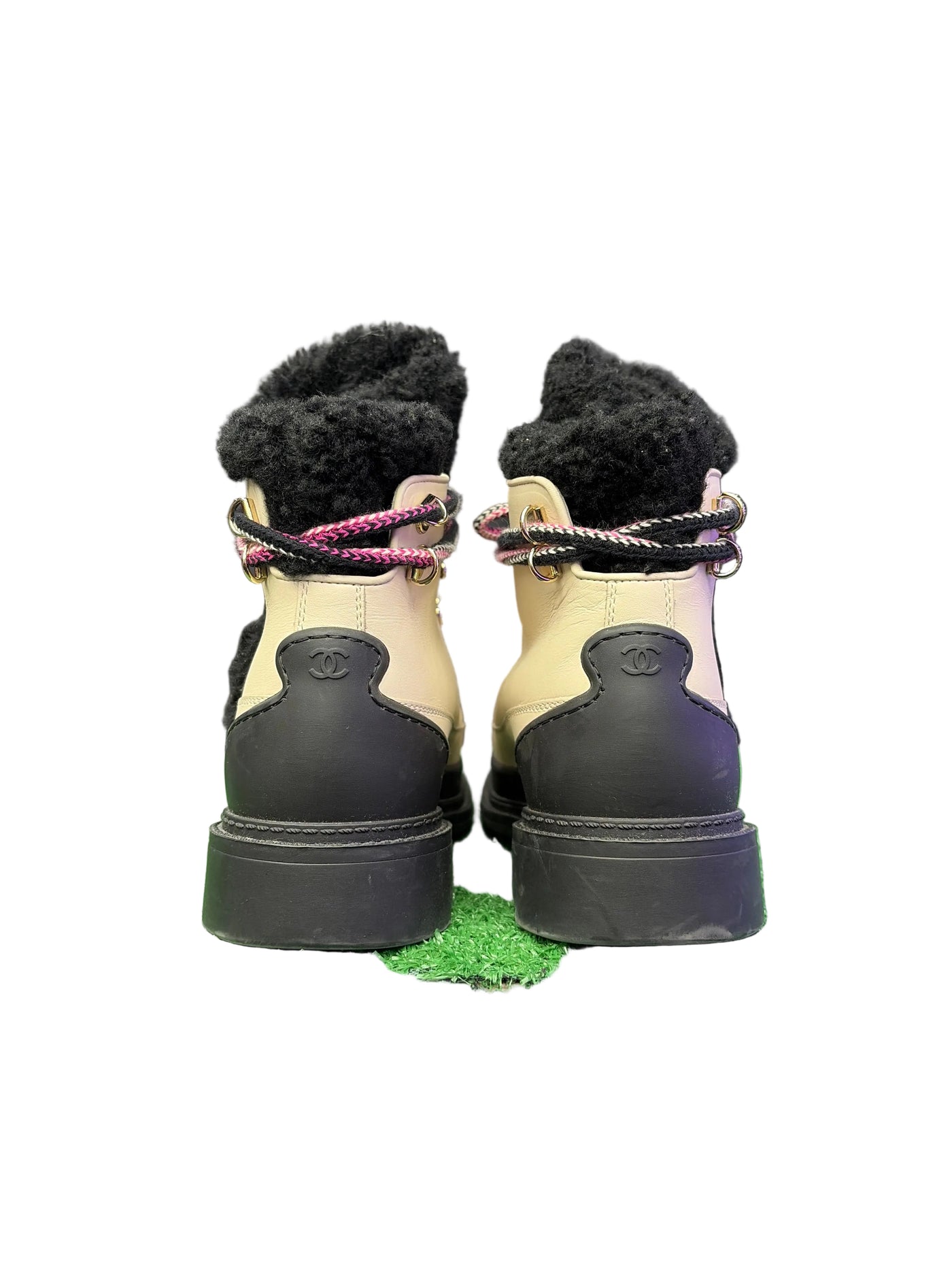 Chanel Leather Shearling CC Logo Snow Boots Beige Black