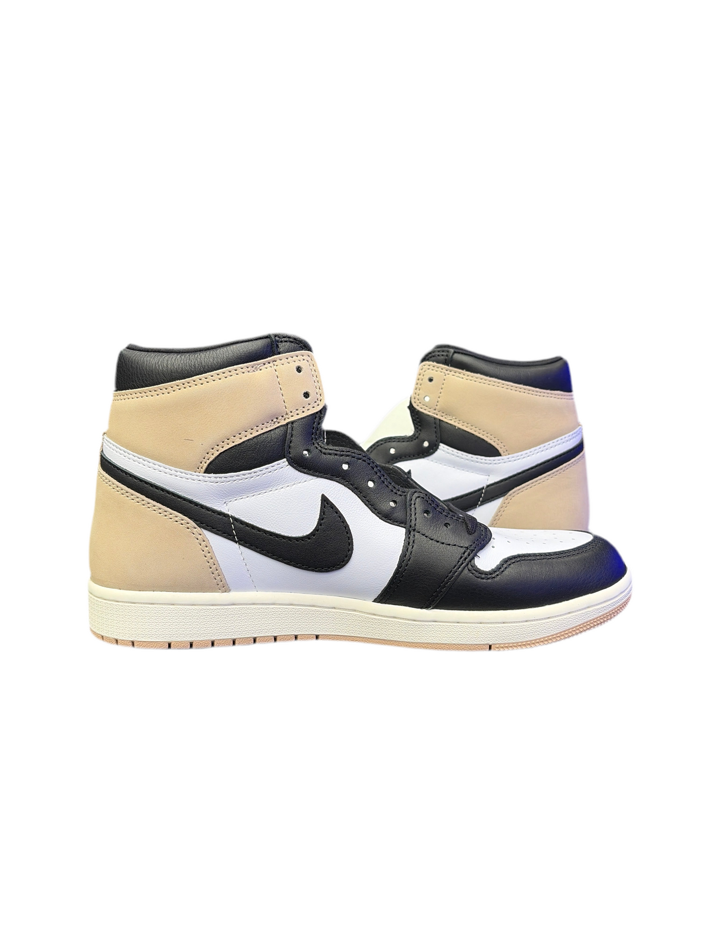 WMNS Nike Air Jordan 1 Retro High Latte