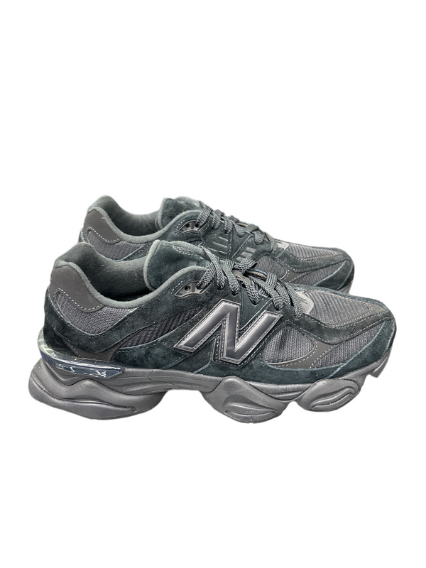 New Balance 9060 Triple Black