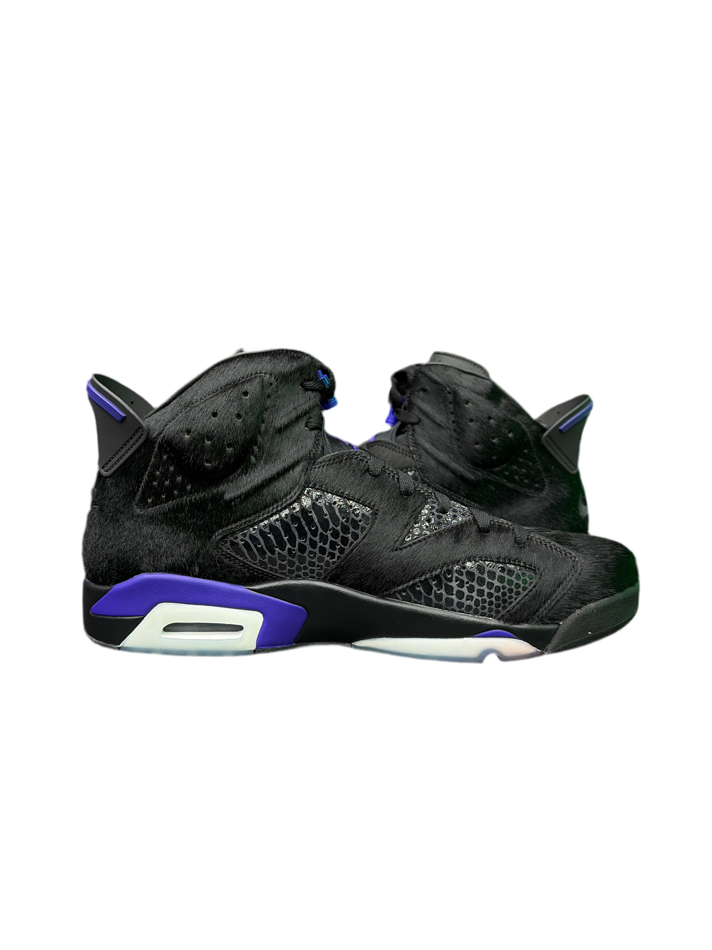Nike Air Jordan 8 Retro Social Status