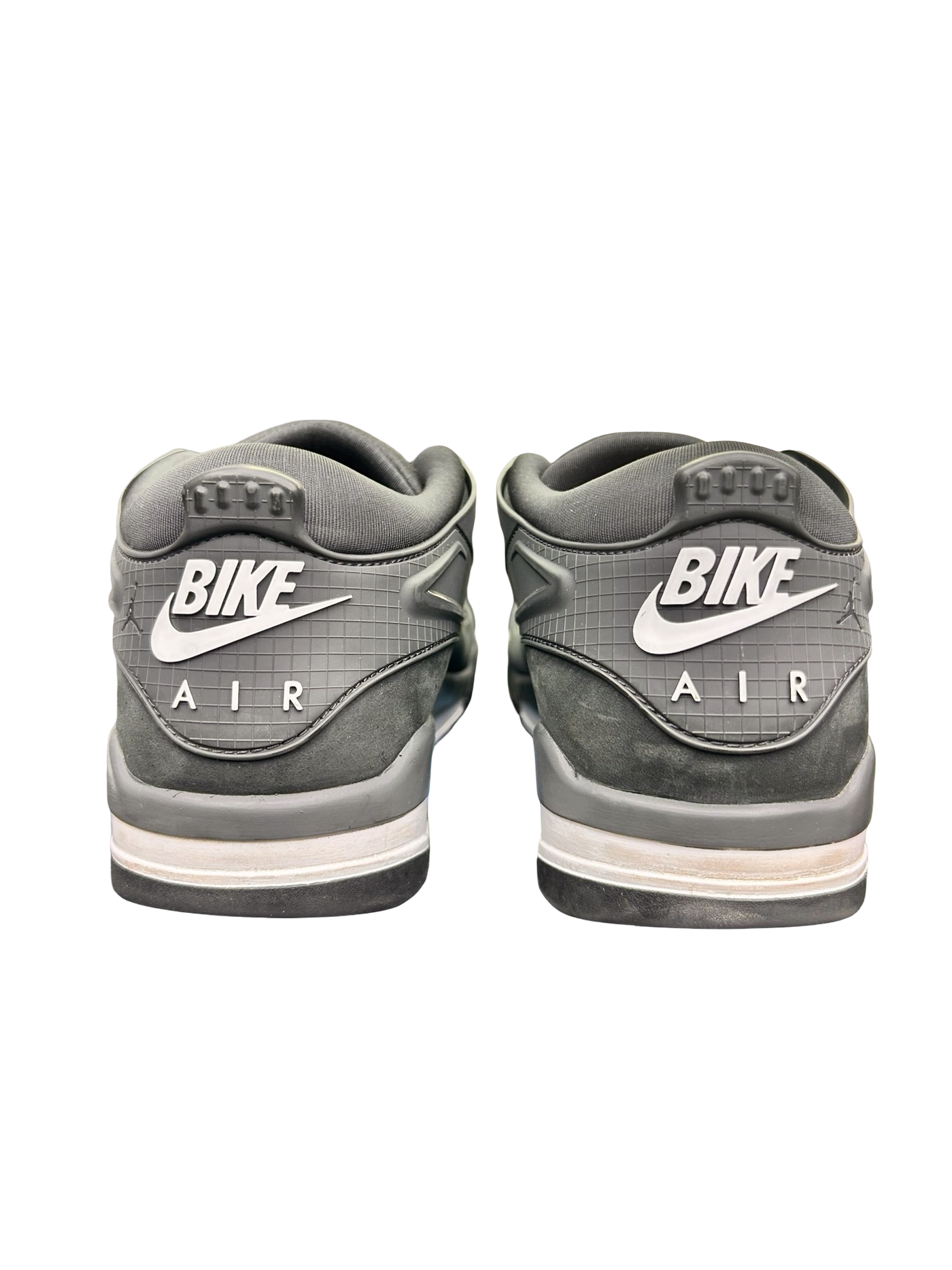 Nike Air Jordan 4 RM SP
Nigel Sylvester Driveway Grey
