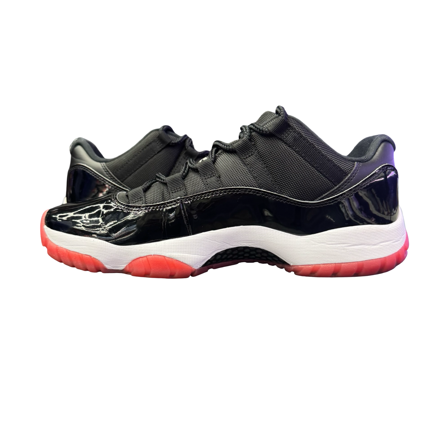 Nike Air Jordan 11 Low Bred