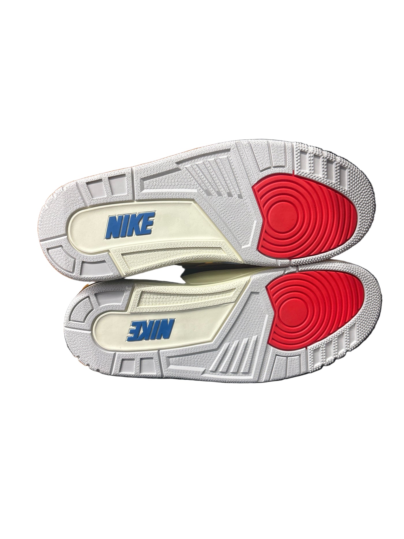 Nike Air Jordan 3 Retro OG
Rare Air