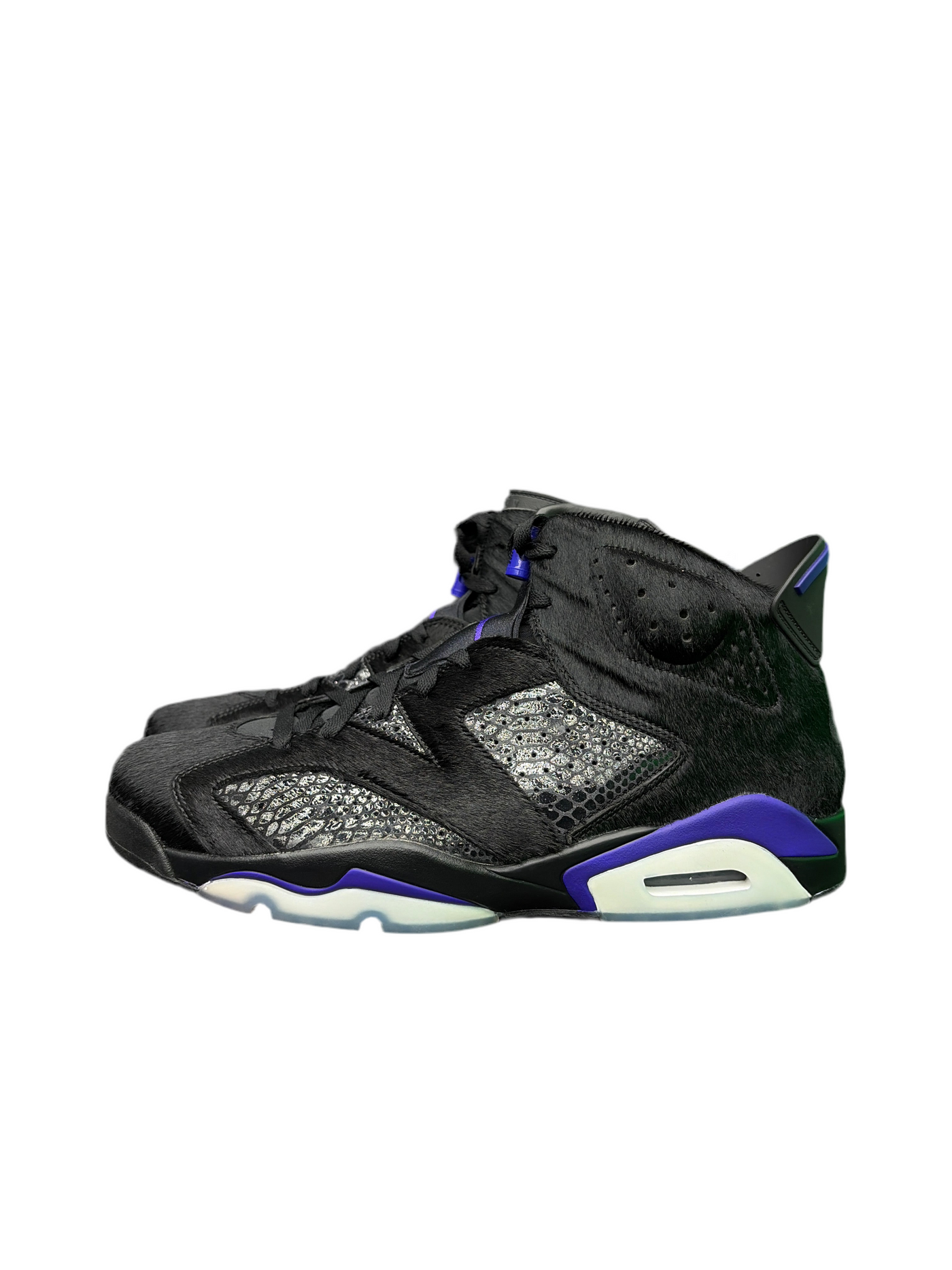 Nike Air Jordan 8 Retro Social Status