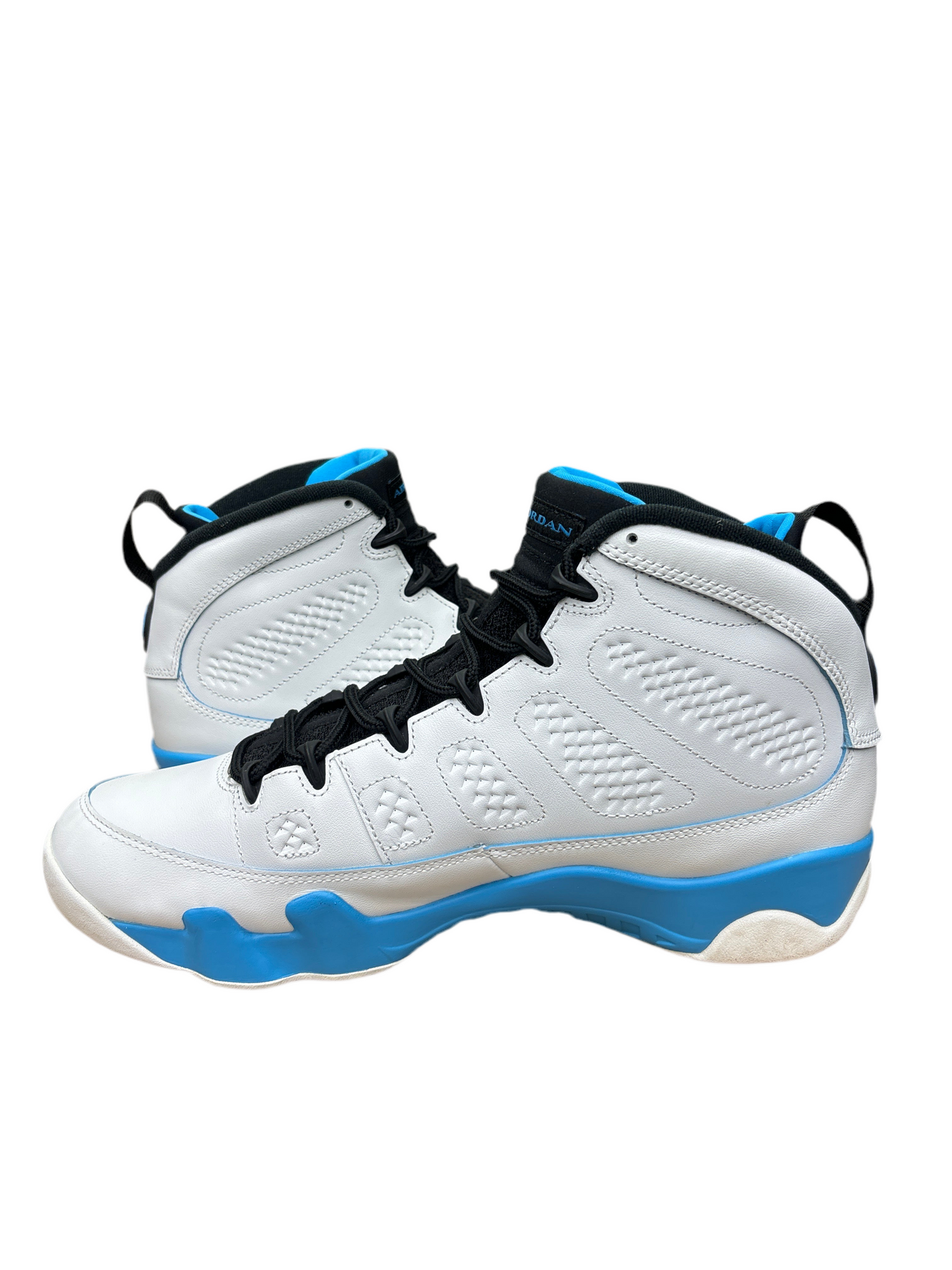 Nike Air Jordan 9 Retro
Powder Blue