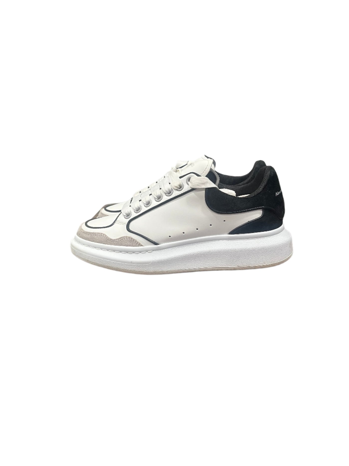 Alexander McQueen  Oversized White Black