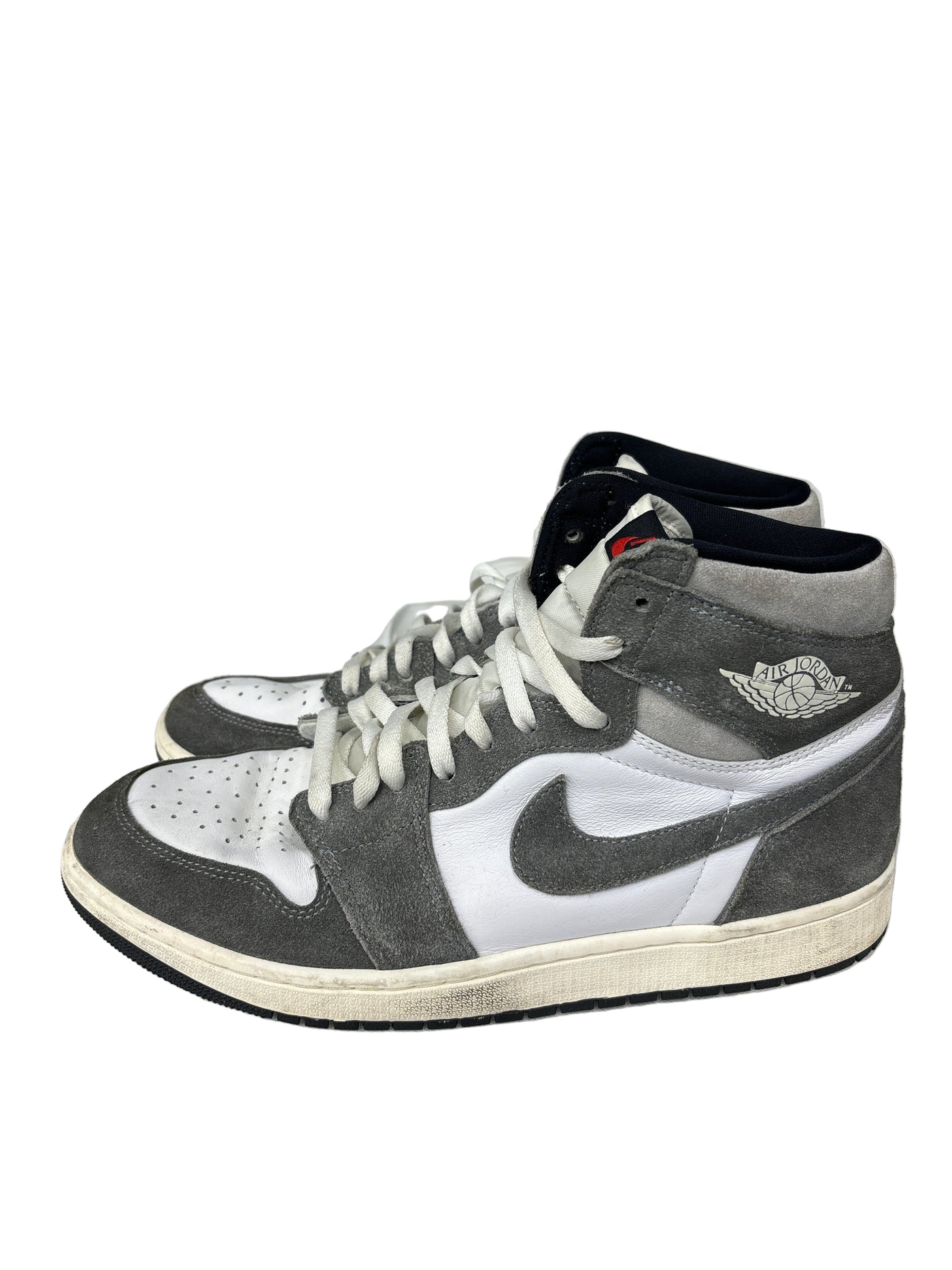 Nike Air Jordan 1 Retro High OG
Washed Black