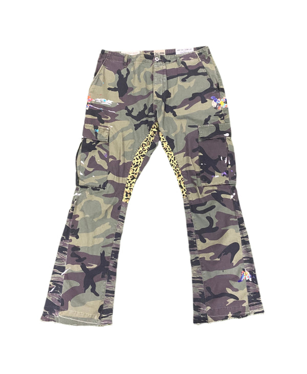 Gallery Dept De La Flare Camo Splatter Cargos Green