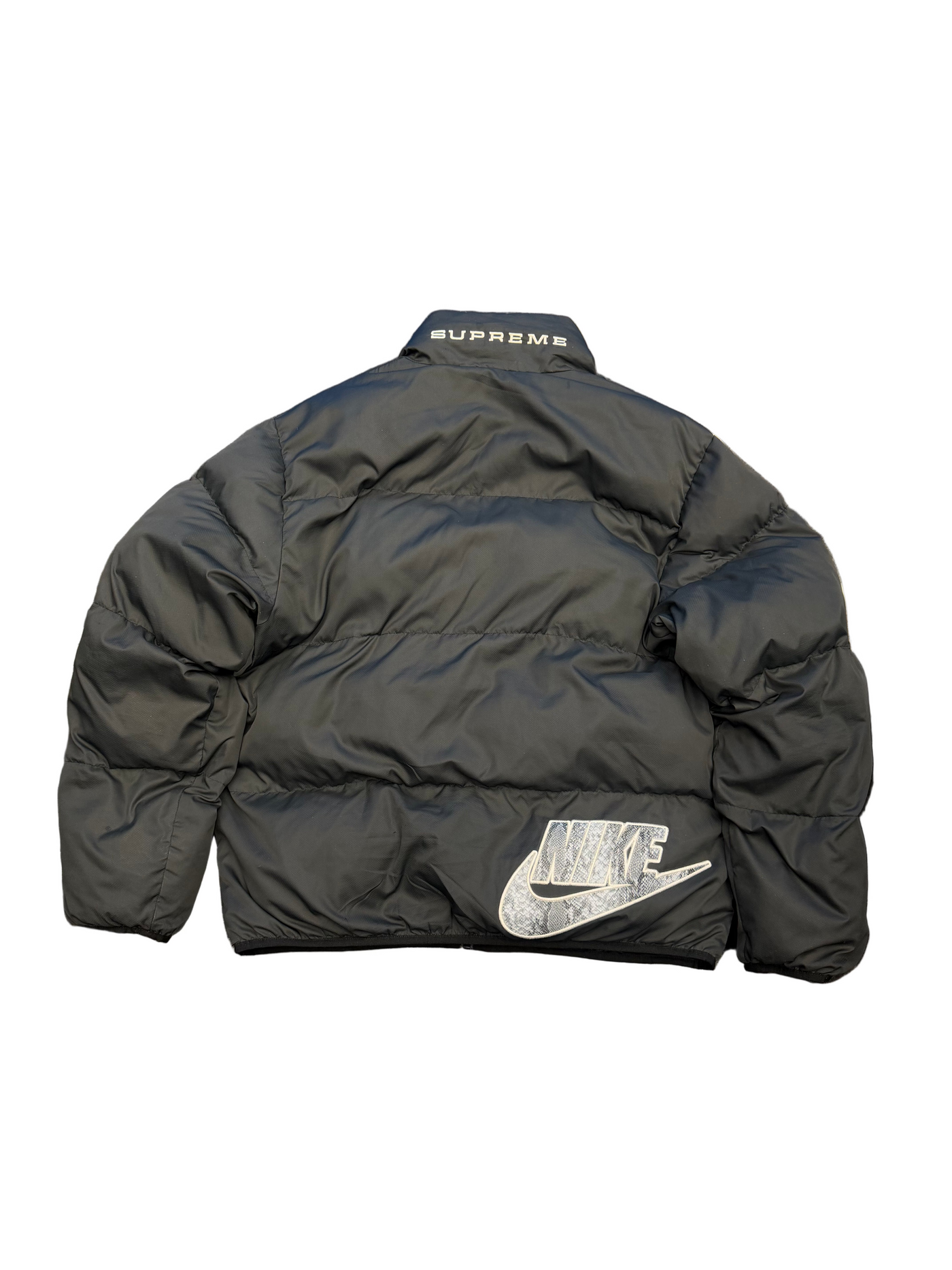 SS21 Nike x Supreme Reversible Puffy Jacket Grey Black
