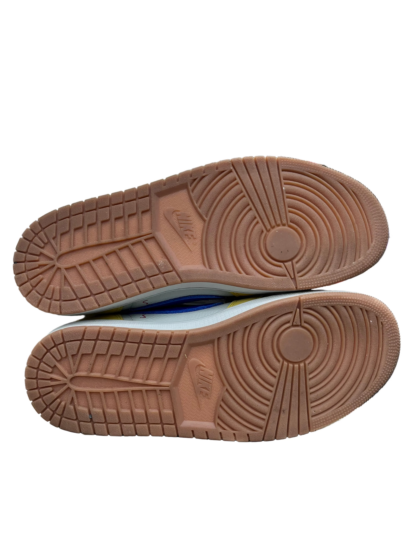 WMNS Nike Air Jordan 1 Retro Low OG x Travis Scott Canary