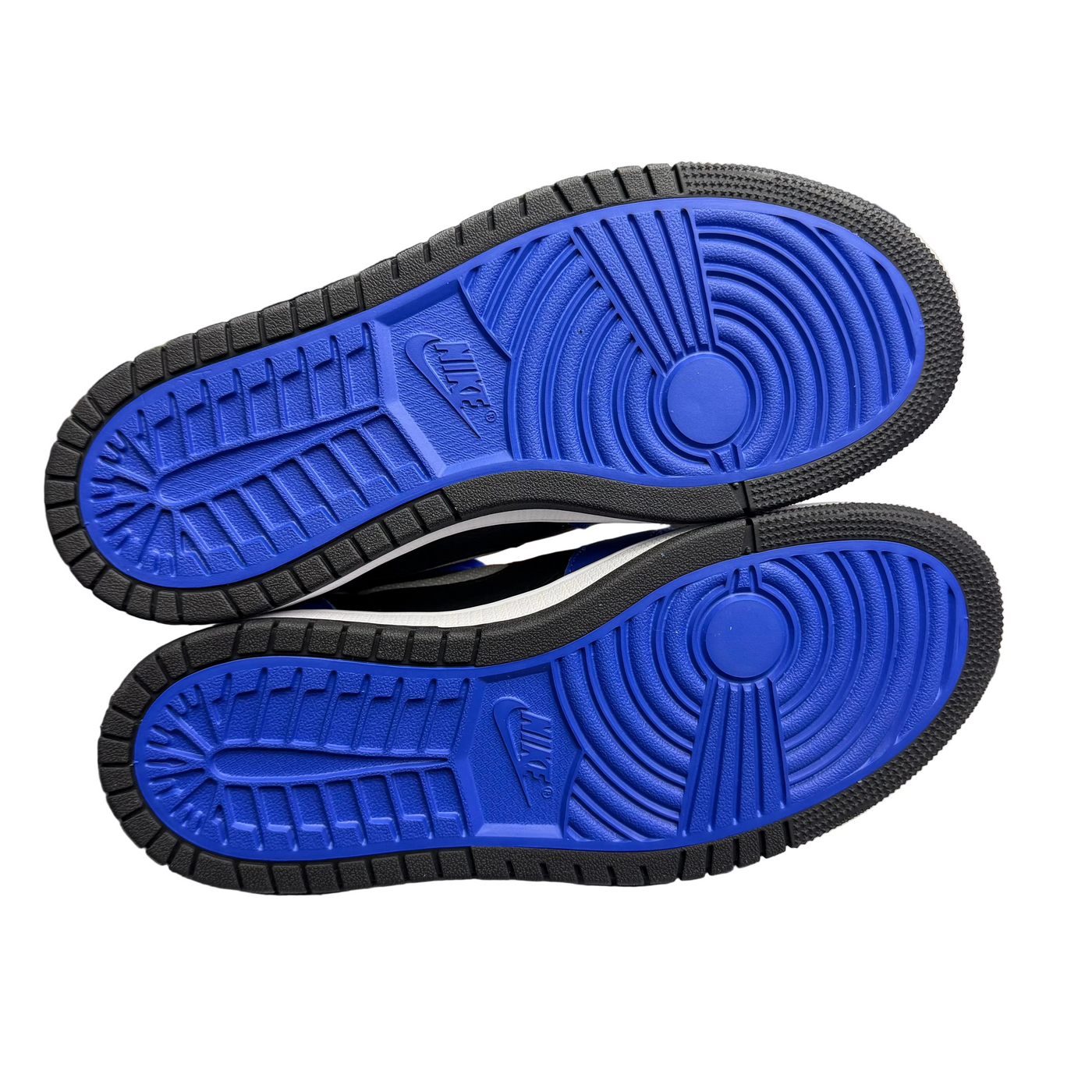 WMNS Nike Air Jordan 1 Retro High Zoom Sisterhood