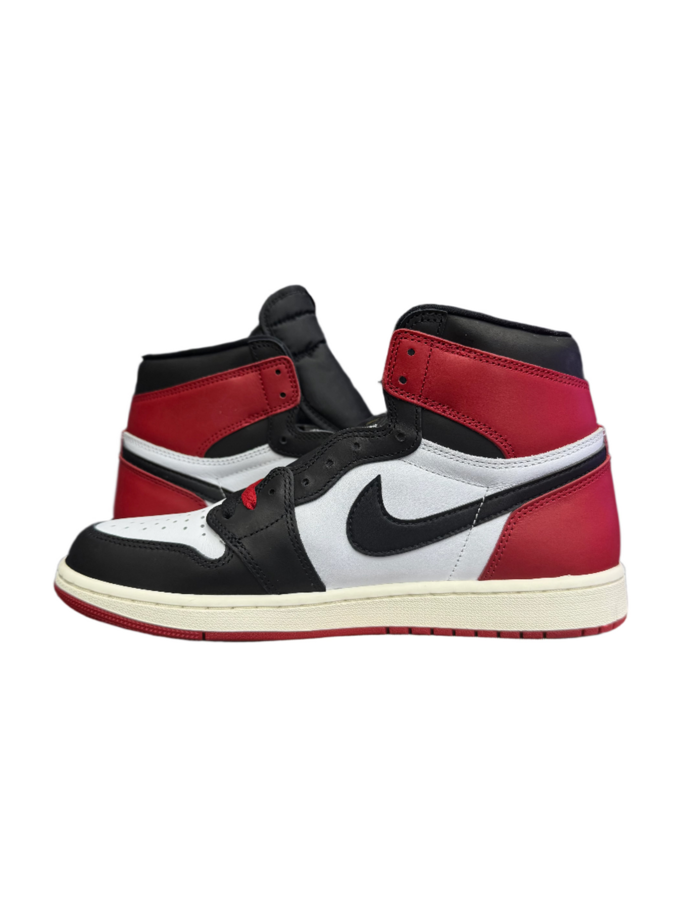 Nike Air Jordan 1 Retro High OG 'Black Toe Reimagined'
