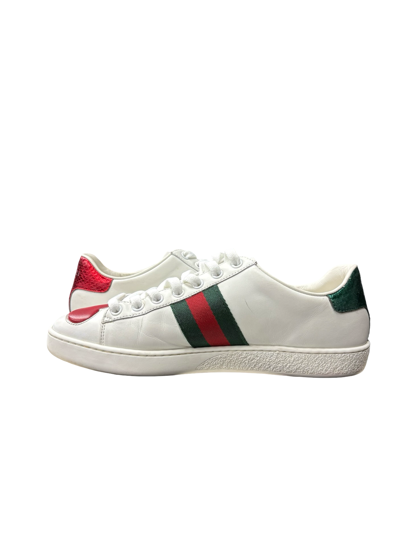 Gucci Ace Red Heart Applique Leather Sneakers