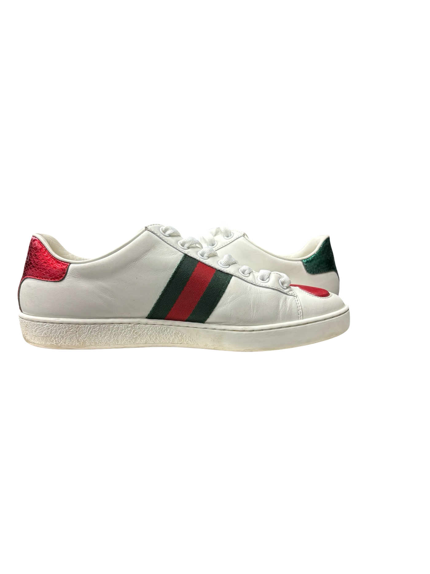 Gucci Ace Red Heart Applique Leather Sneakers