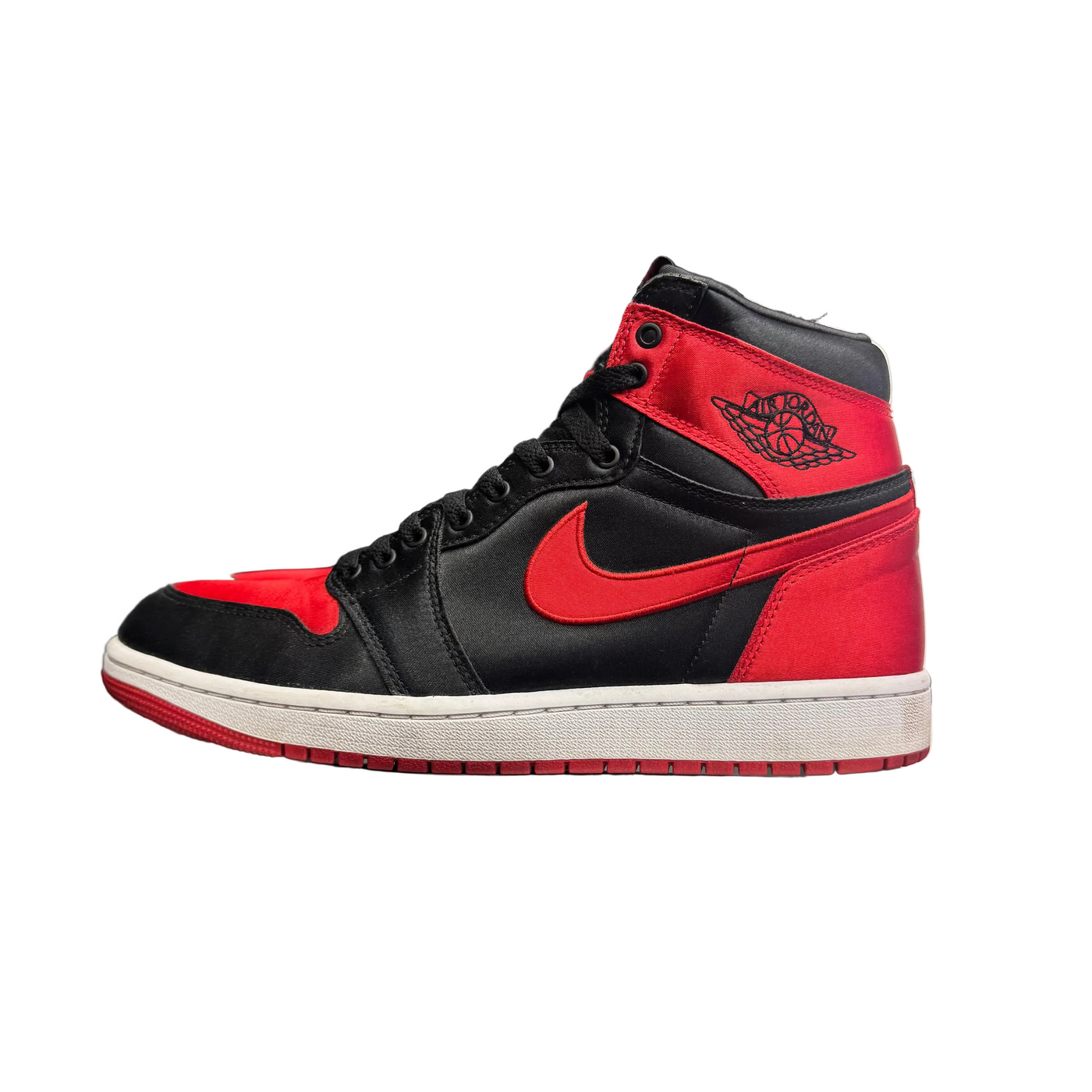 WMNS Nike Air Jordan 1 Retro High OG Satin Bred