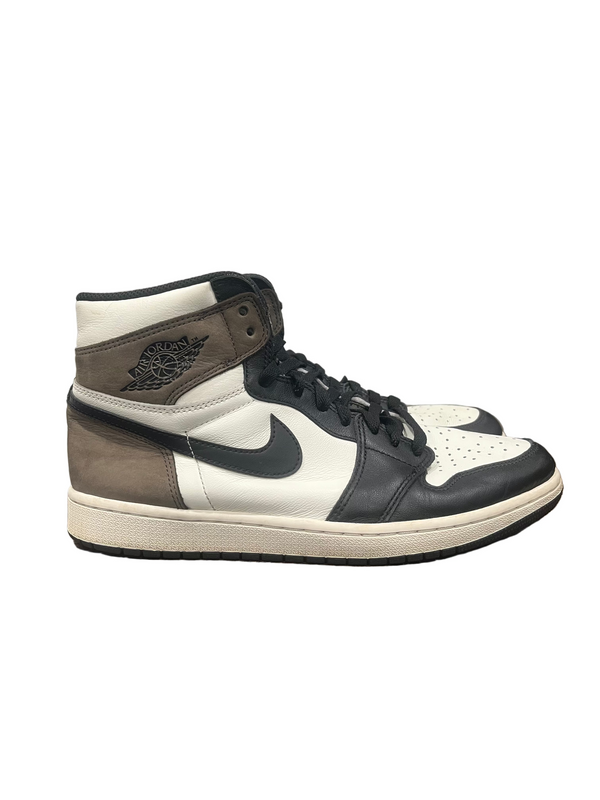 Nike Air Jordan 1 Retro High Dark Mocha