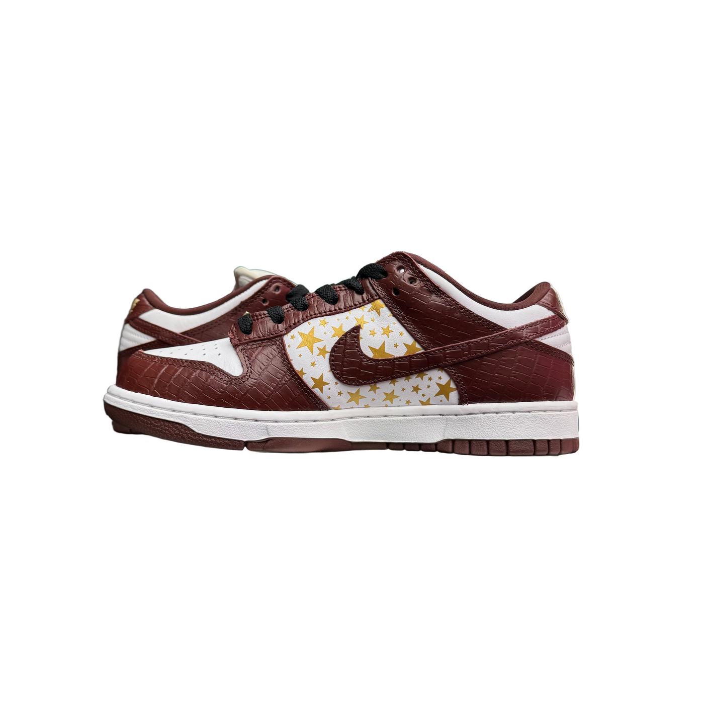 Nike SB Dunk Low x Supreme Stars Barkroot Brown